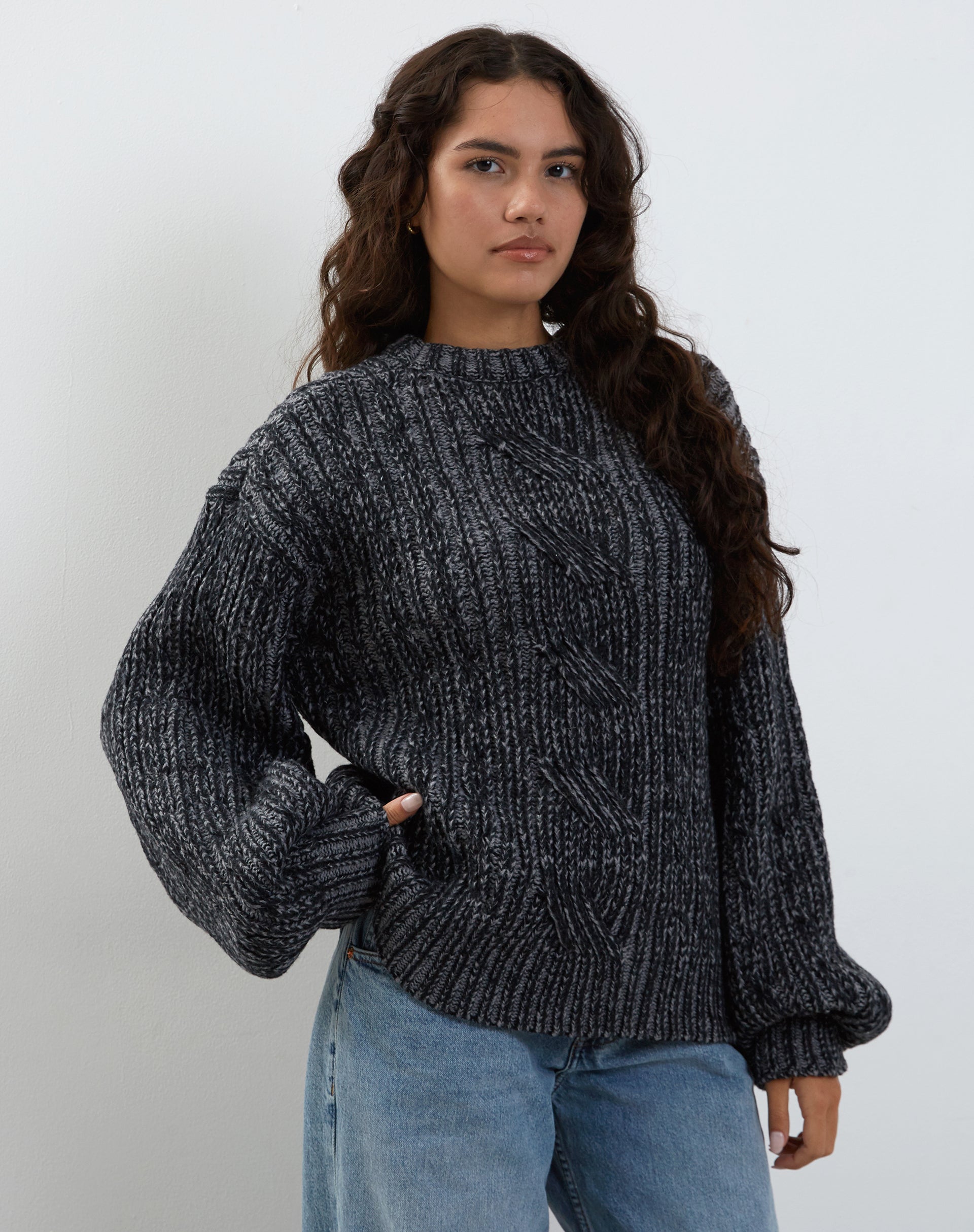 Afbeelding van Amieta gebreide trui in Shadow Grey