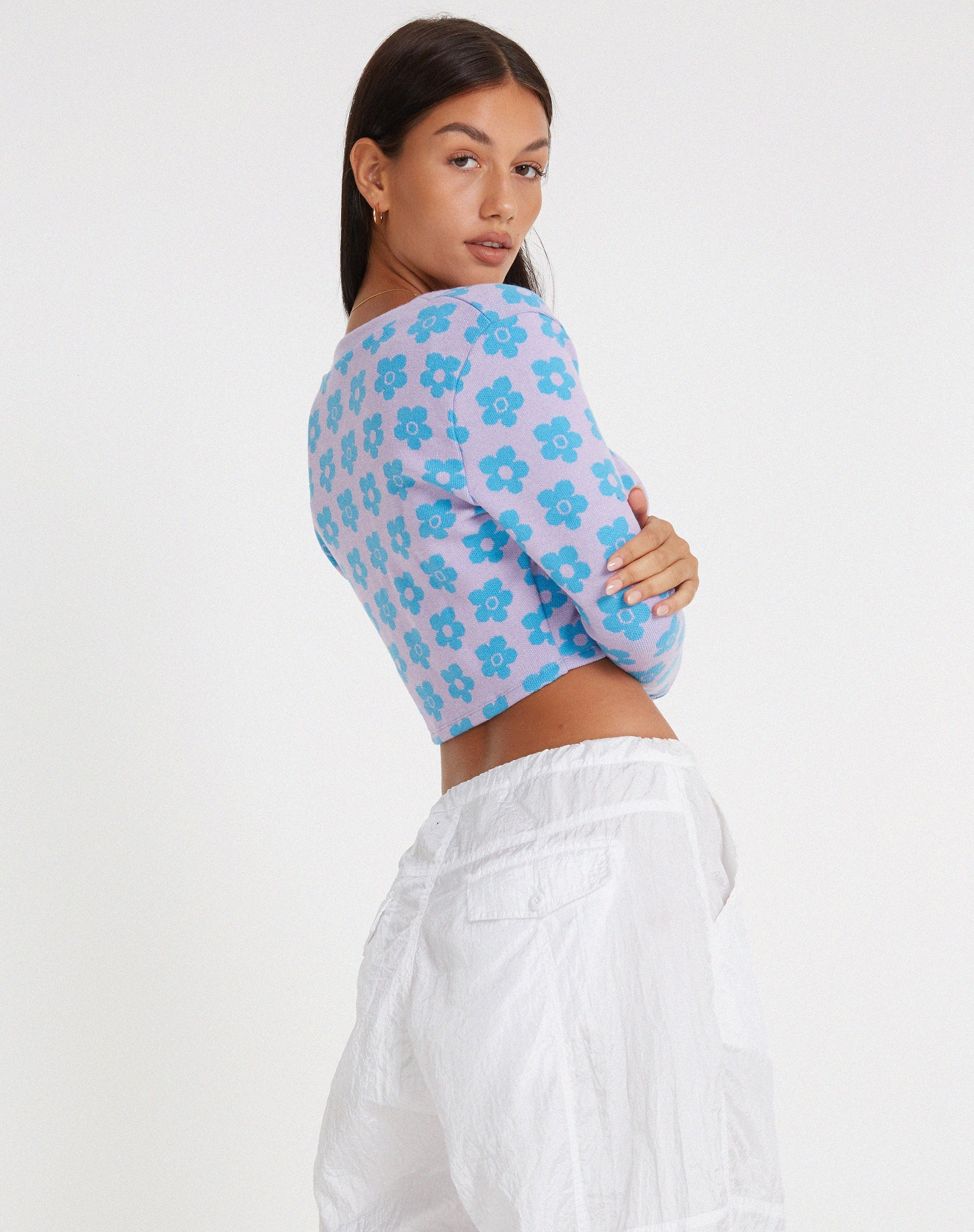 Afbeelding van Attina Cardi in Cute Floral Daisy Lila en Blauw