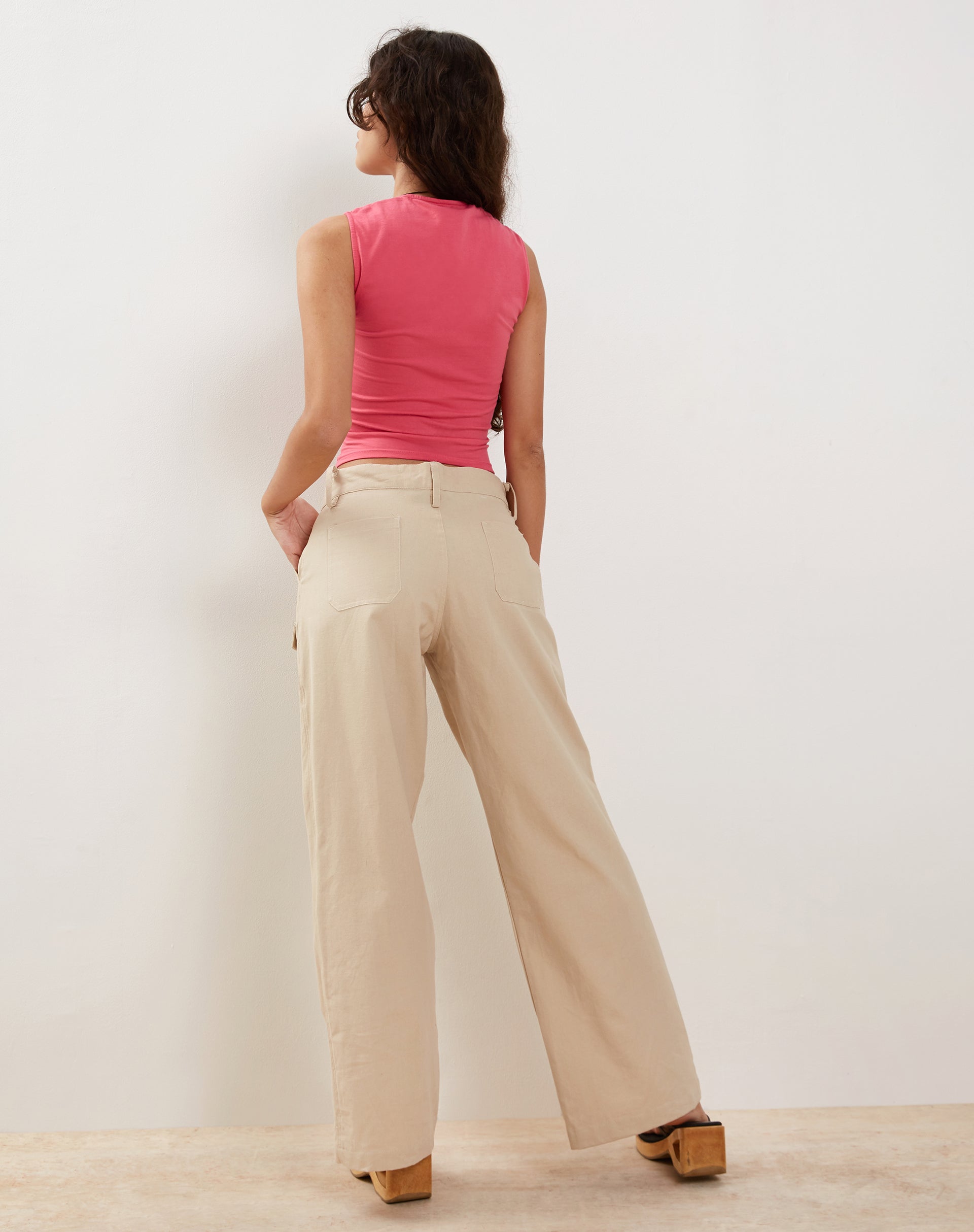 Afbeelding van Jinsu Crop Top in Hot Pink