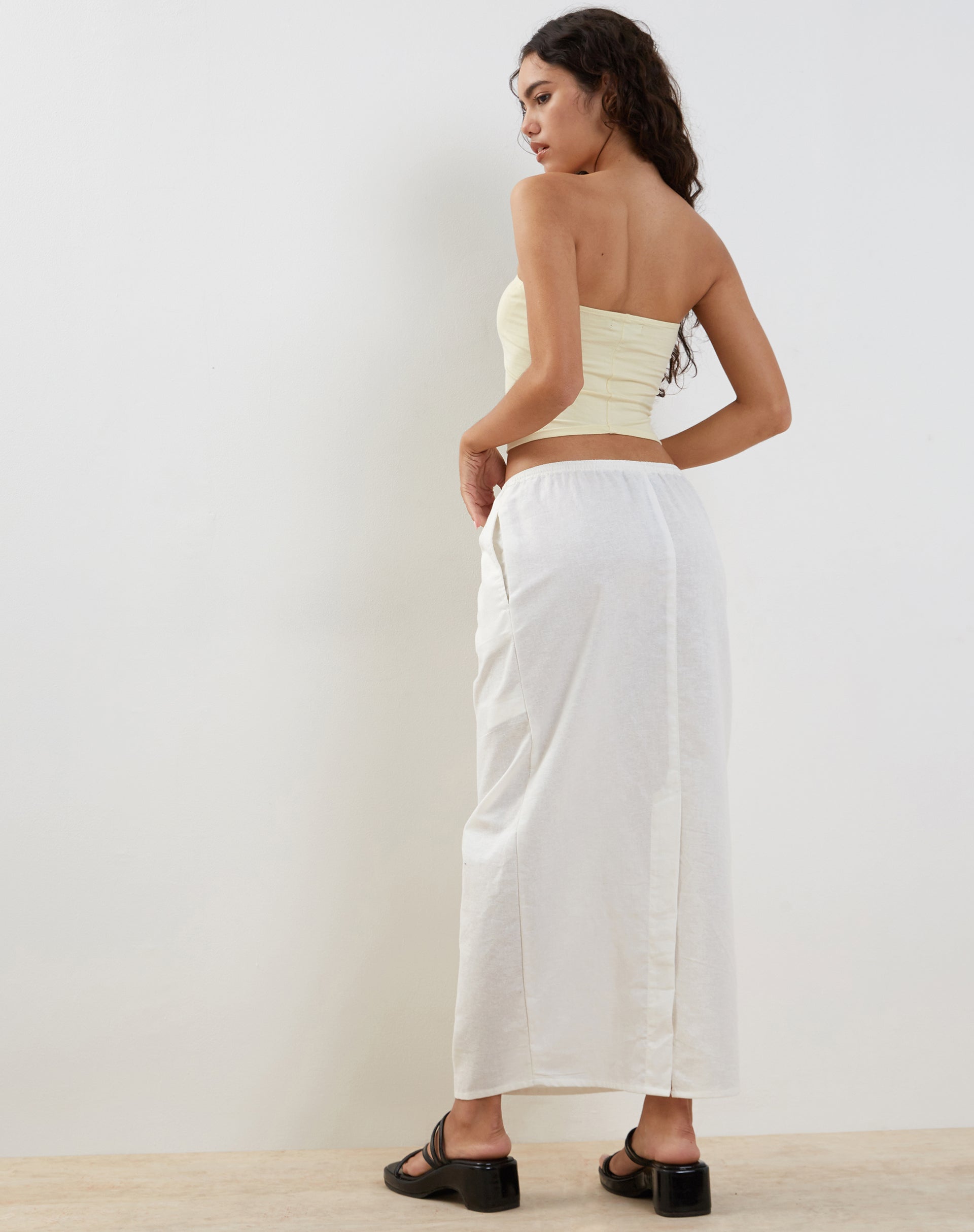 Afbeelding van Joelene Midi rok in wit