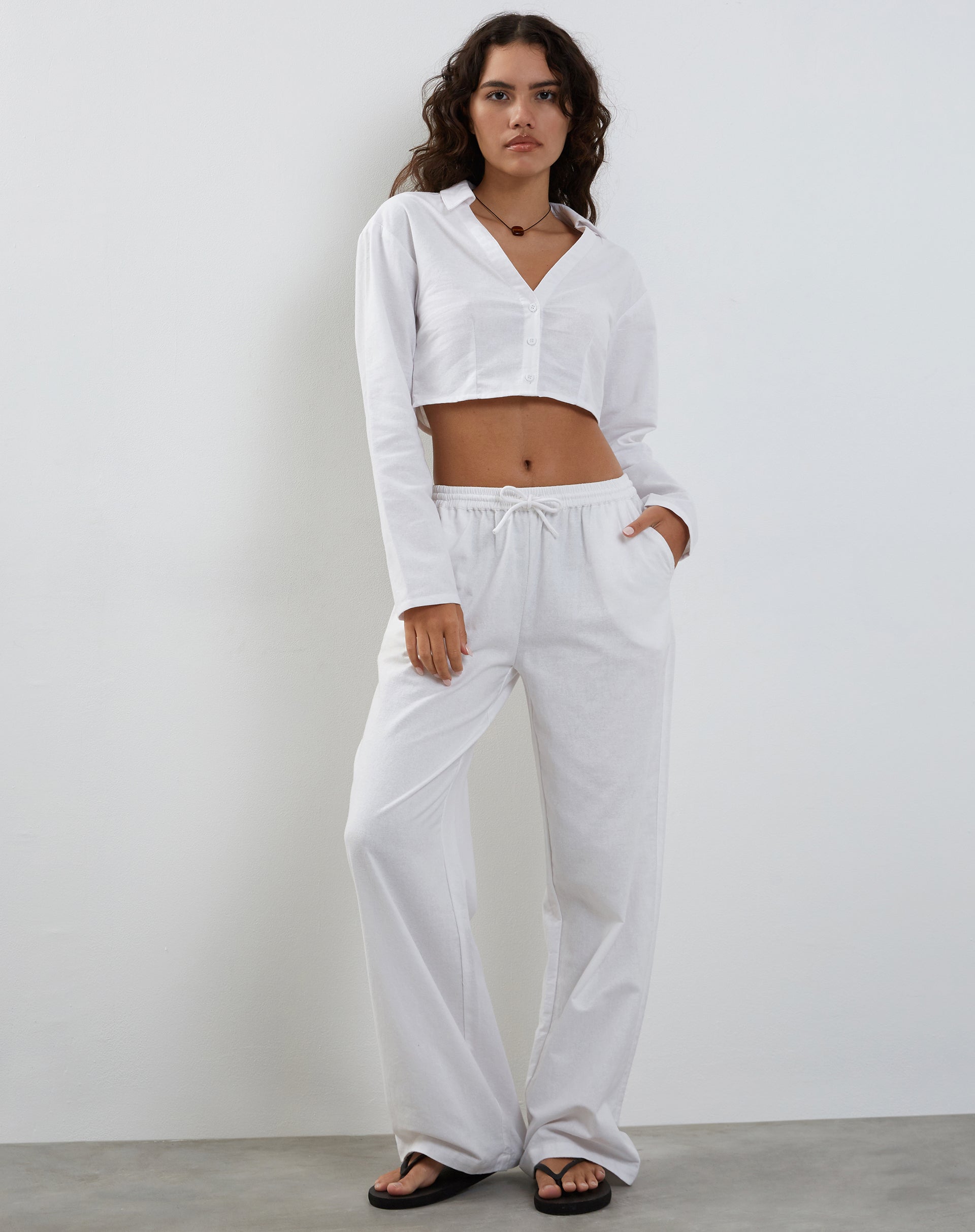 Afbeelding van Lyse Super Cropped Shirt in Wit
