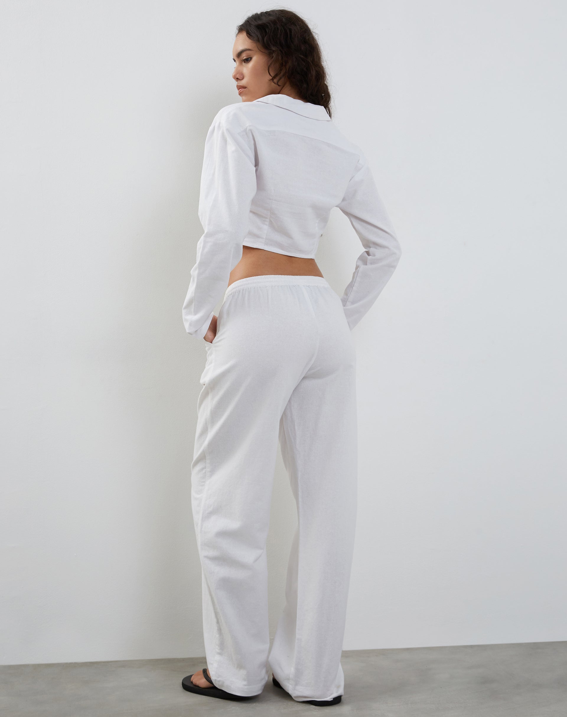 Afbeelding van Lyse Super Cropped Shirt in Wit