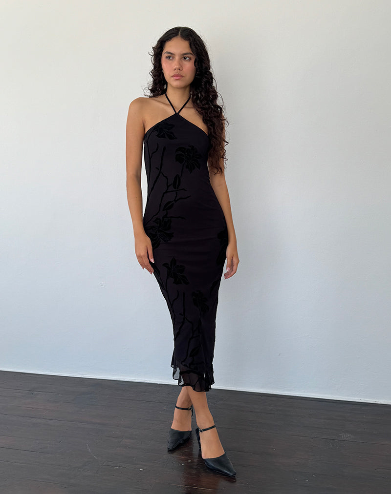 Afbeelding van Ribka Halternek Midi Dress in Orchids Flock Zwart