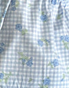 Blauw geruit bloemetje