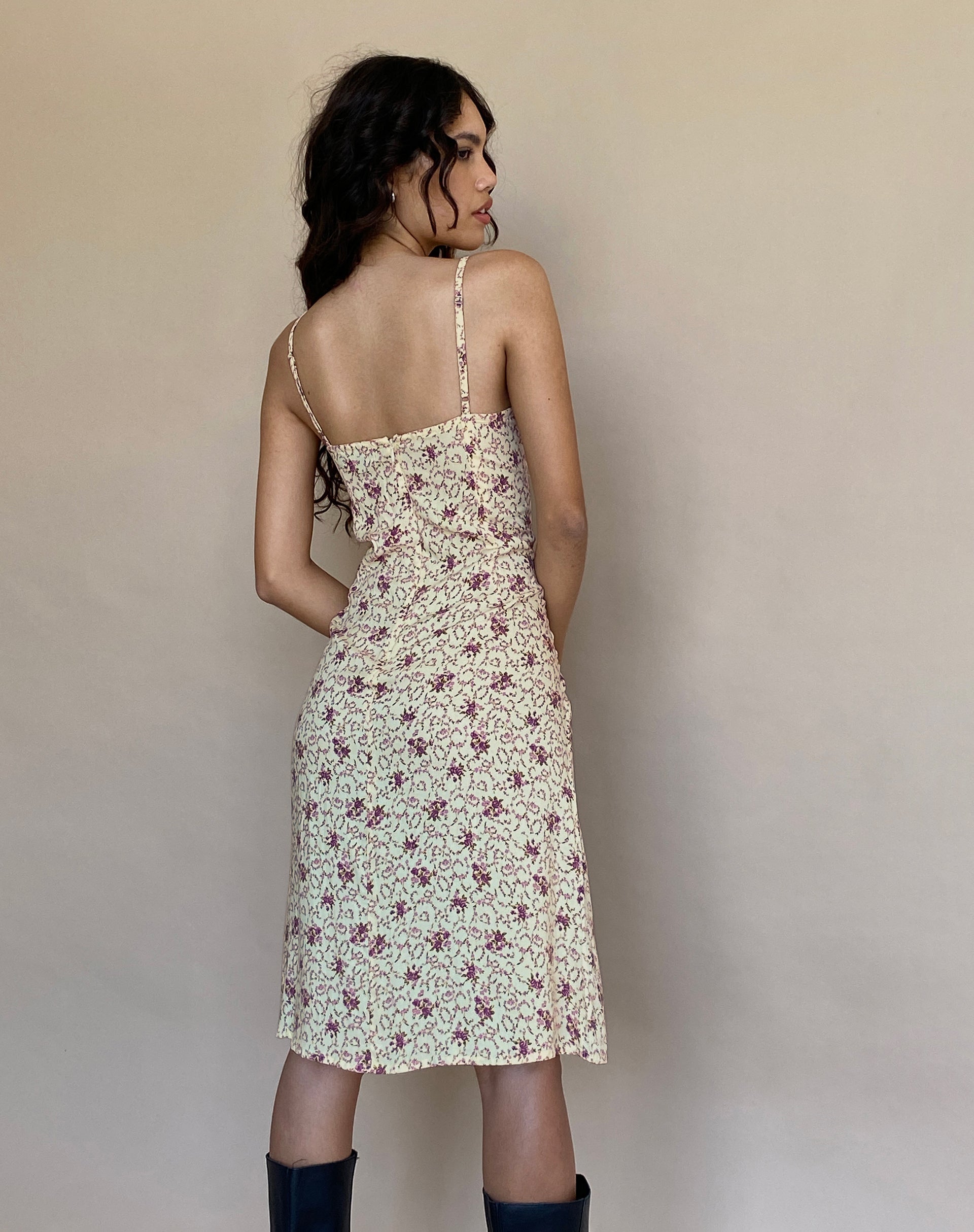 Afbeelding van Ronsha Midi Dress in Flower Chain Cream