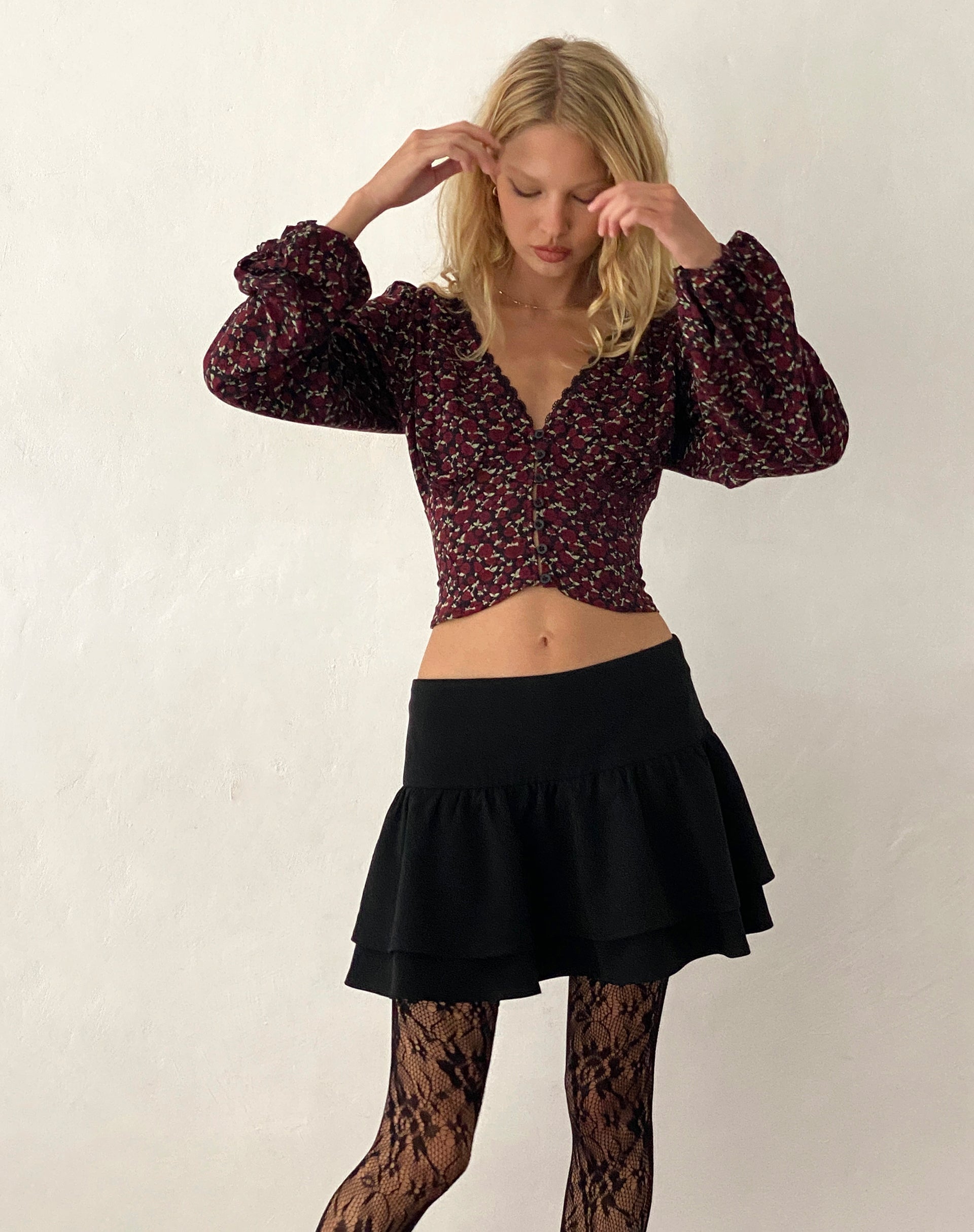 Afbeelding van Rosani Lange Mouw Top in Donker Rhoslyn Ditsy Print
