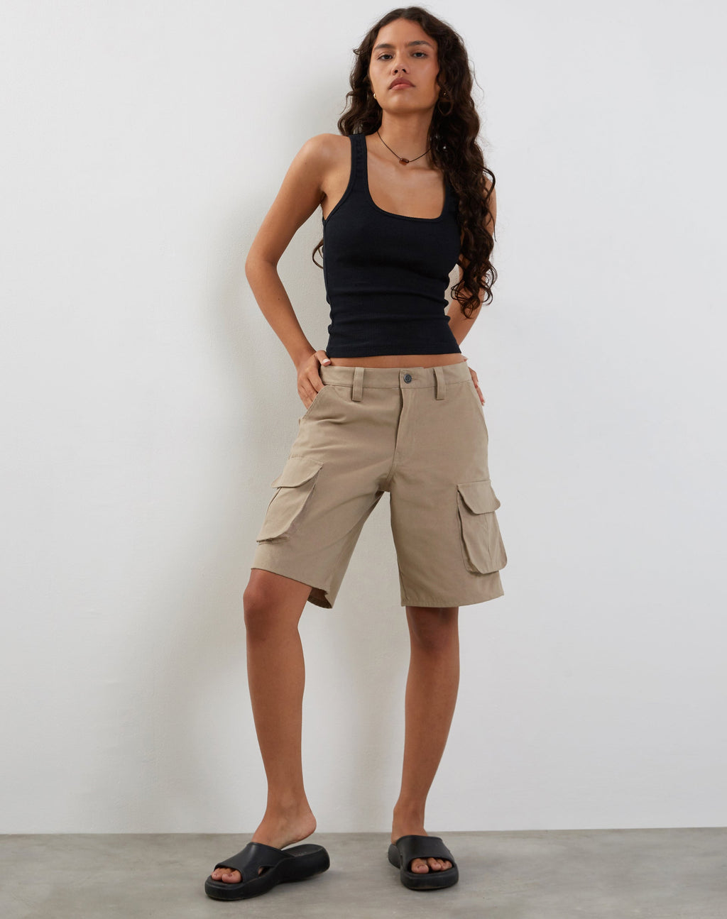 Saito Cargo Short met lange lijn in Stone