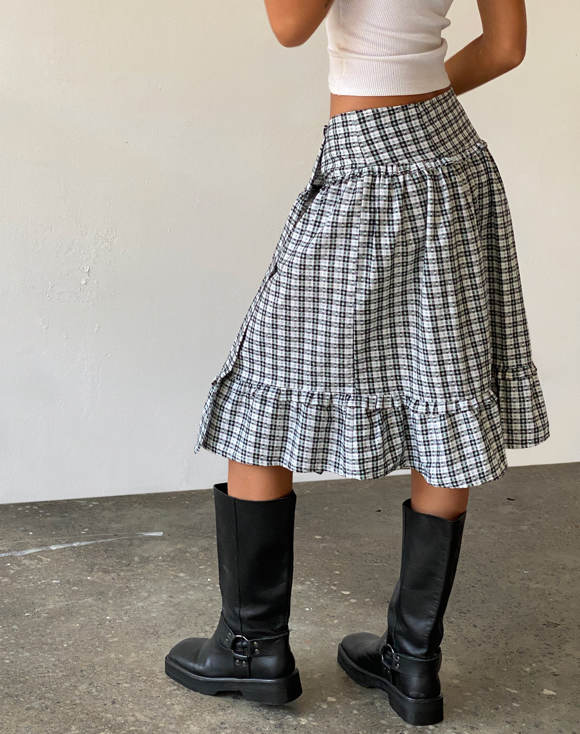 Afbeelding van Kasya Frill Hem Midi Wrap Rok in Brandy Check