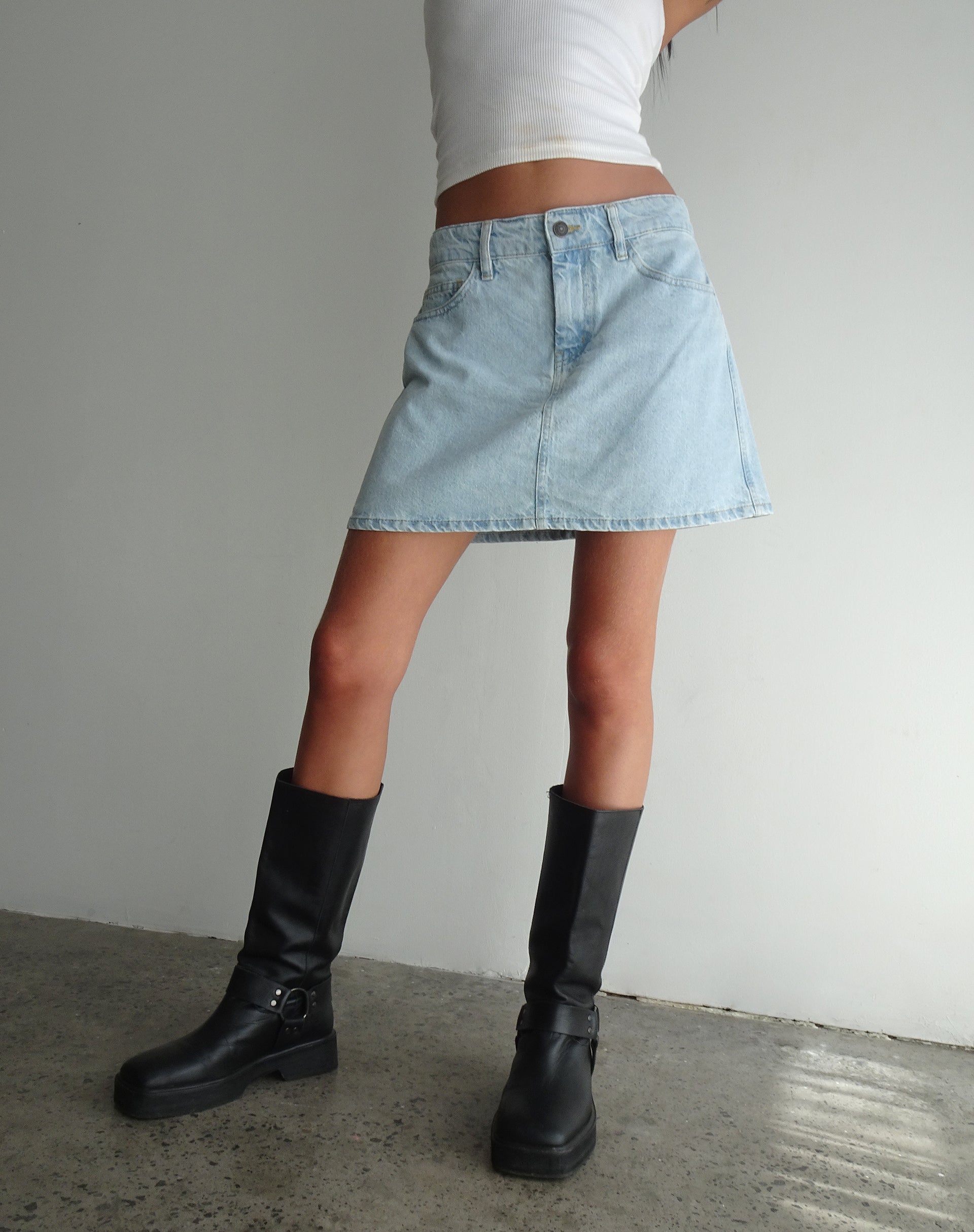 Afbeelding van Mini A-lijn rok in Denimblauw Bleach
