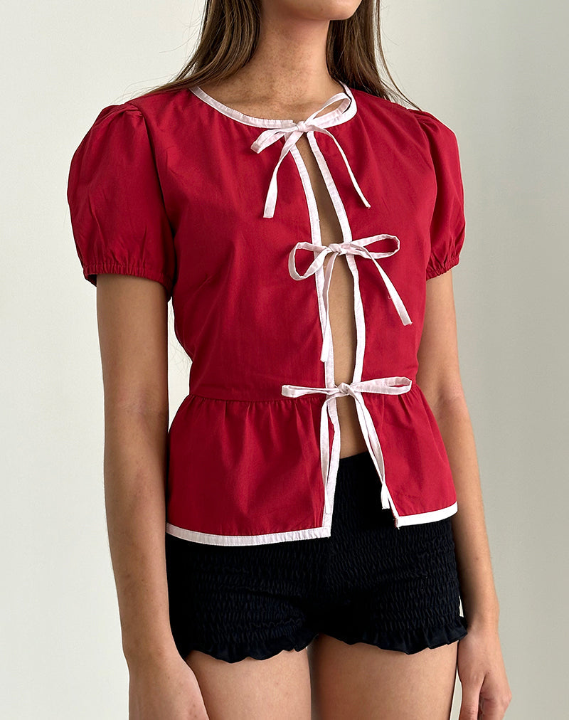 Afbeelding van Ryota Blouse met Bandje Voorkant in Adrenaline Rood met Roze Binding