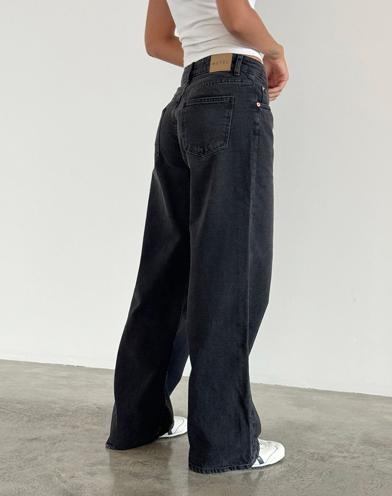 Afbeelding van Roomy Extra Wide Low Rise Jeans in Washed Black