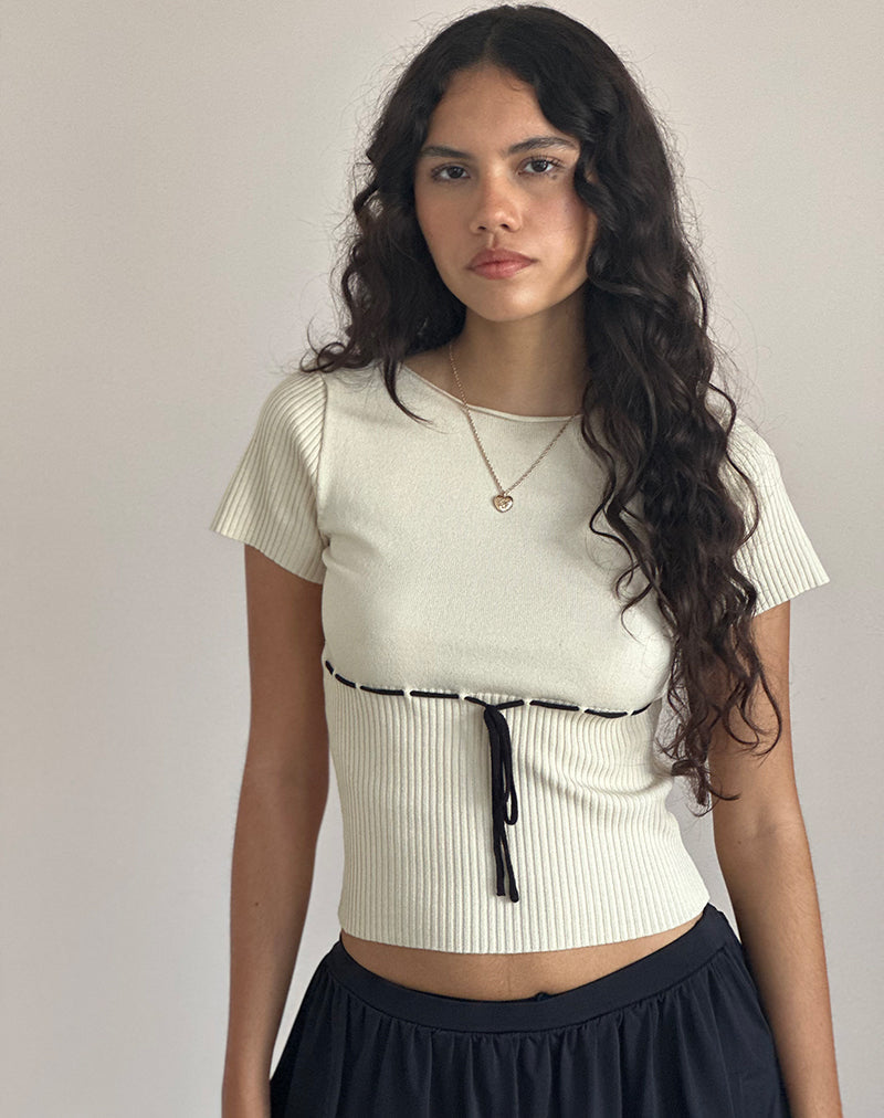 Afbeelding van Sabine Top in Beige met Zwarte Binding
