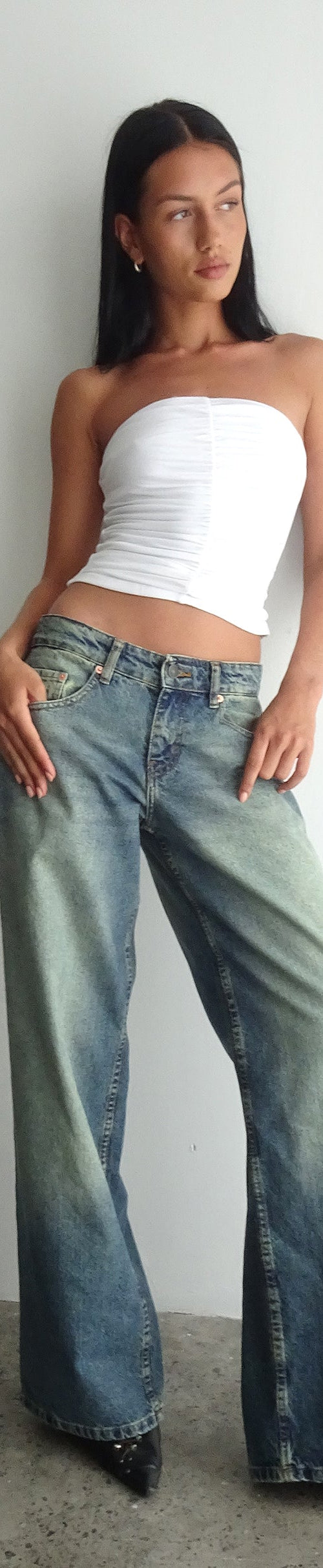 Afbeelding van Roomy Extra Wide Low Rise Jeans in Extreem Blauw Groen