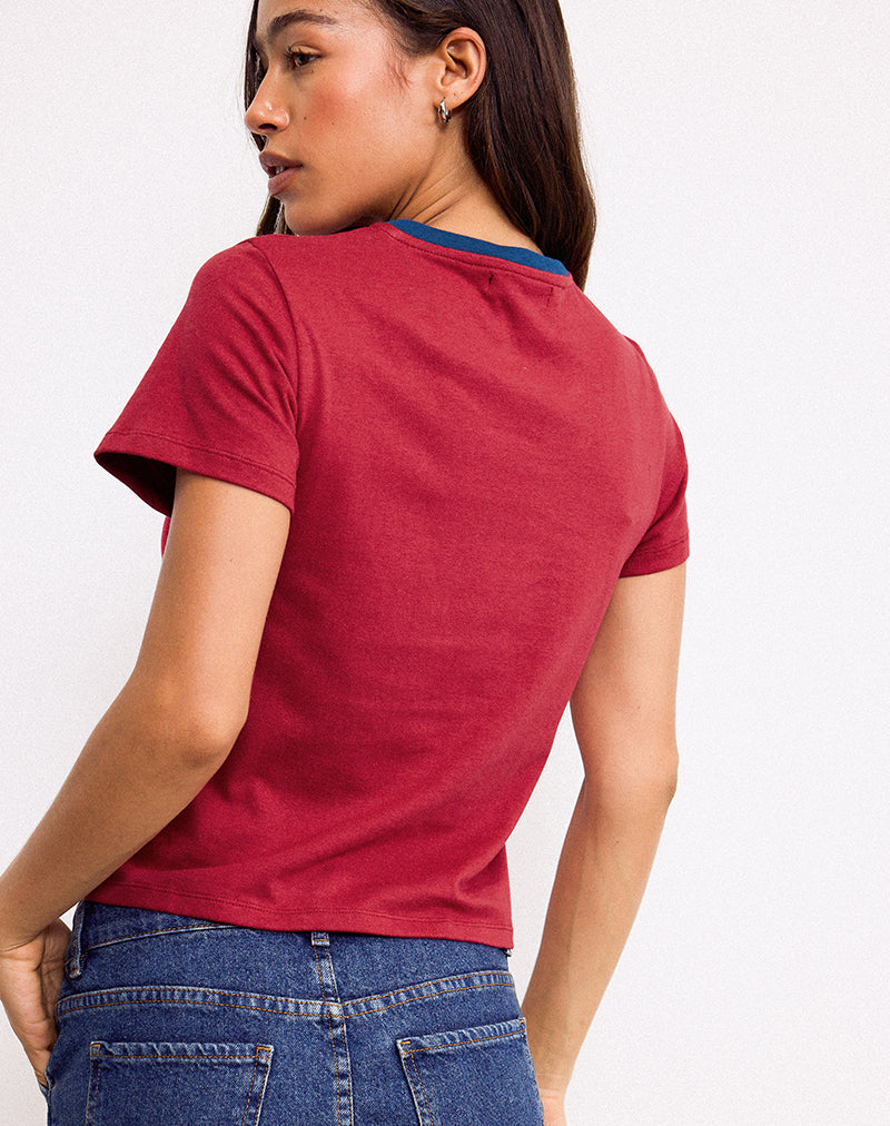 Sakha Boxy Top in Adrenaline Rood met Blauwe New York Print