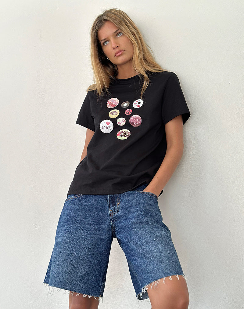 Afbeelding van Saki T-shirt in zwart met badges grafisch