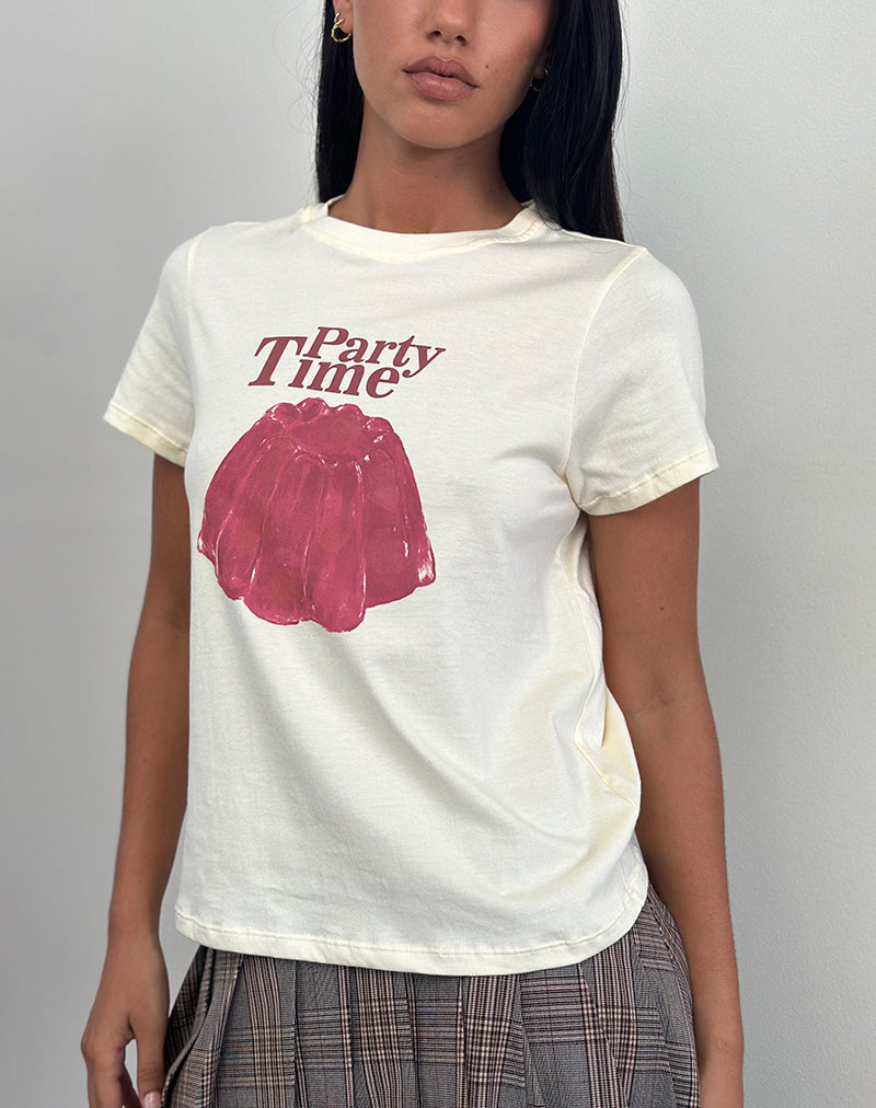Afbeelding van Saki T-shirt in karnemelk met Party Time-opdruk