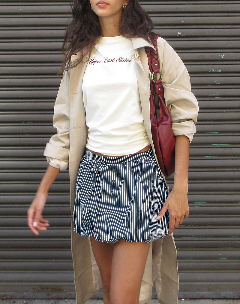 Saki T-shirt in ivoor met Upper East Sider print