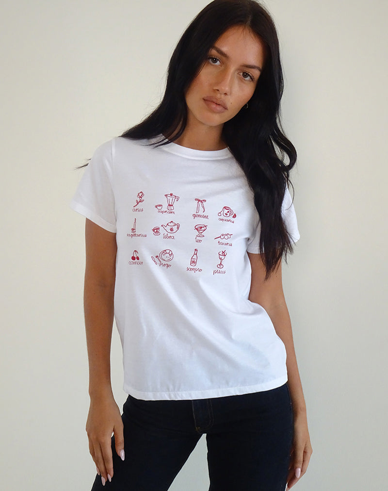 Afbeelding van Saki T-shirt in wit met rode sterretjesprint
