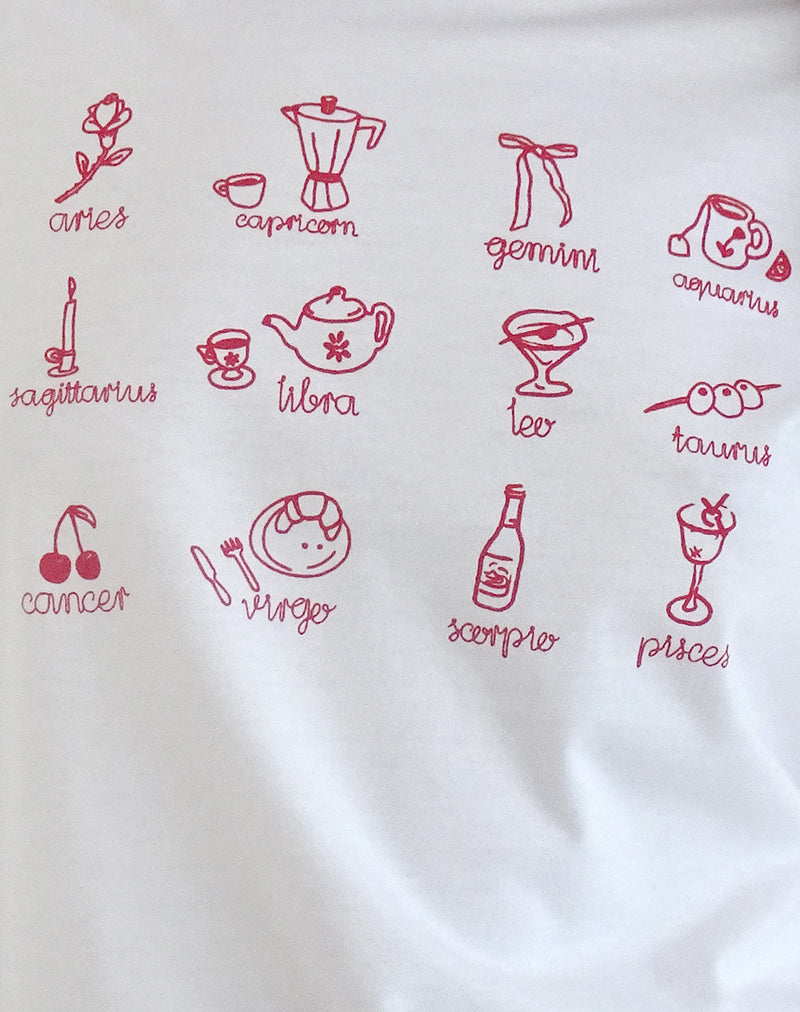 Afbeelding van Saki T-shirt in wit met rode sterretjesprint