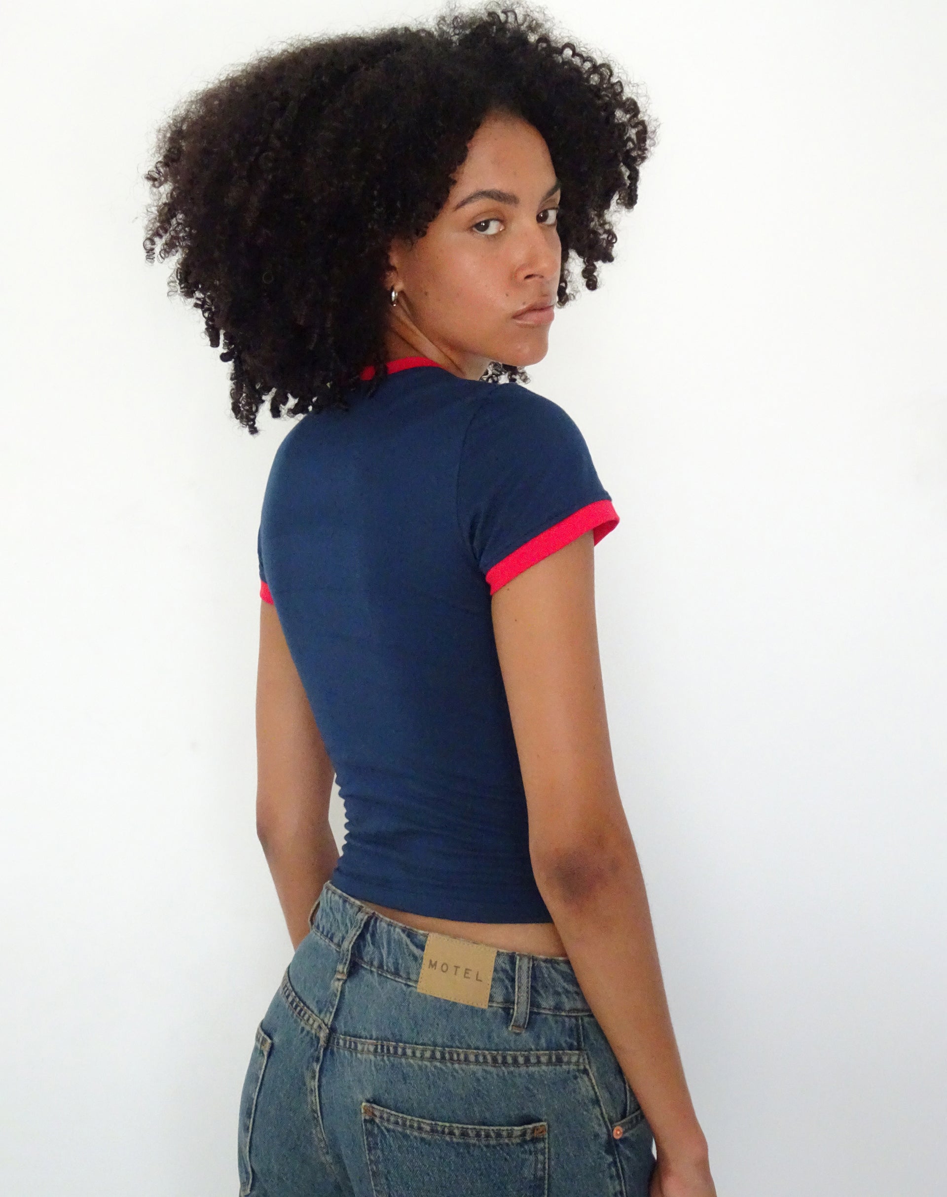 Afbeelding van Salda Sports Fitted Tee in Navy