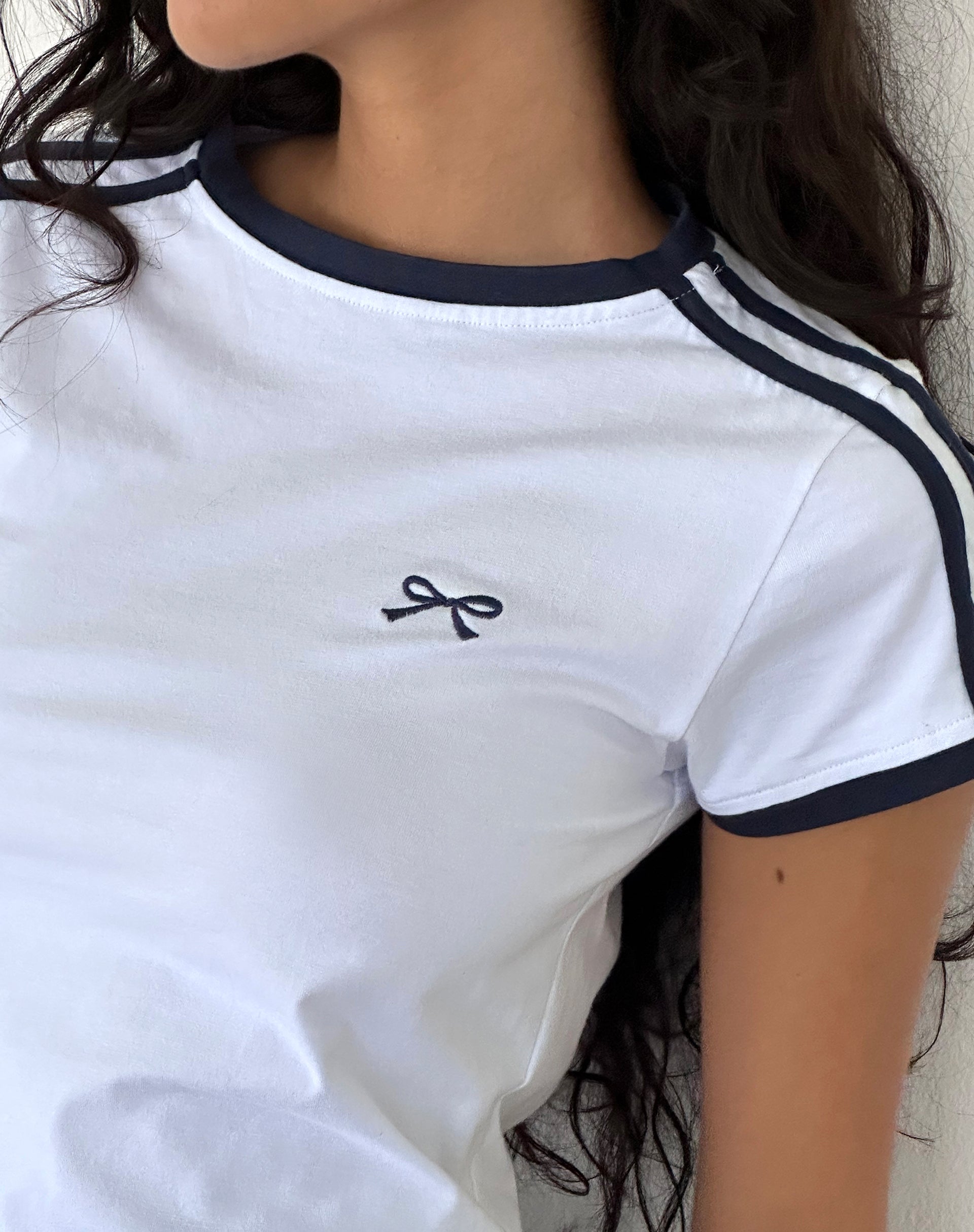 Afbeelding van Salda Sporty Tee in Wit met Navy Binding