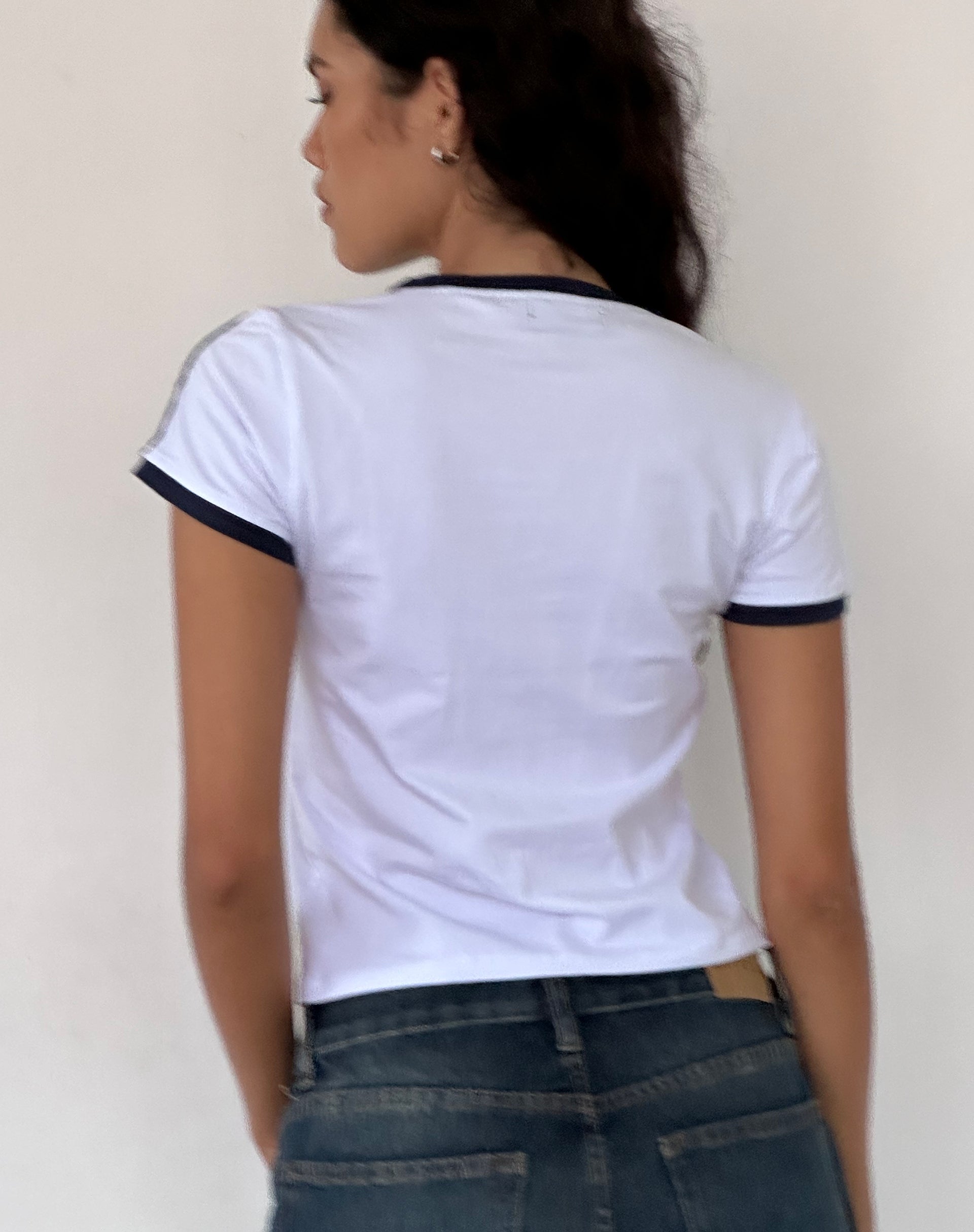 Afbeelding van Salda Sporty Tee in Wit met Navy Binding