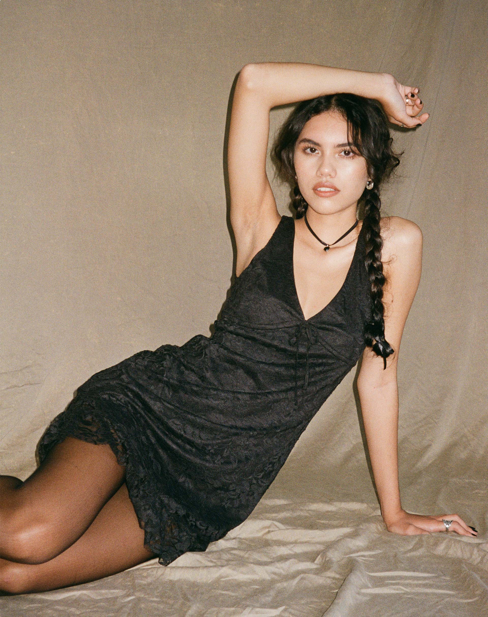 Afbeelding van Sandila Mini Dress in Lace Black