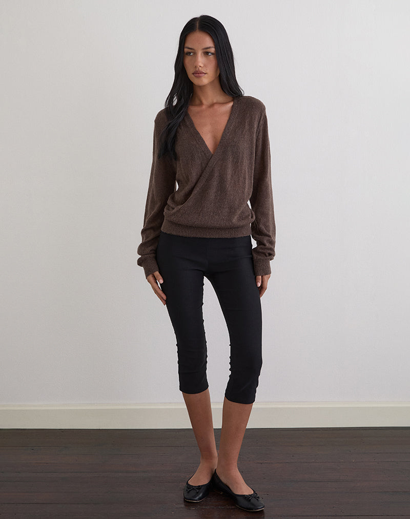 Afbeelding van Saroya Plunge Wrap Top in Knit Donkere Chocolade