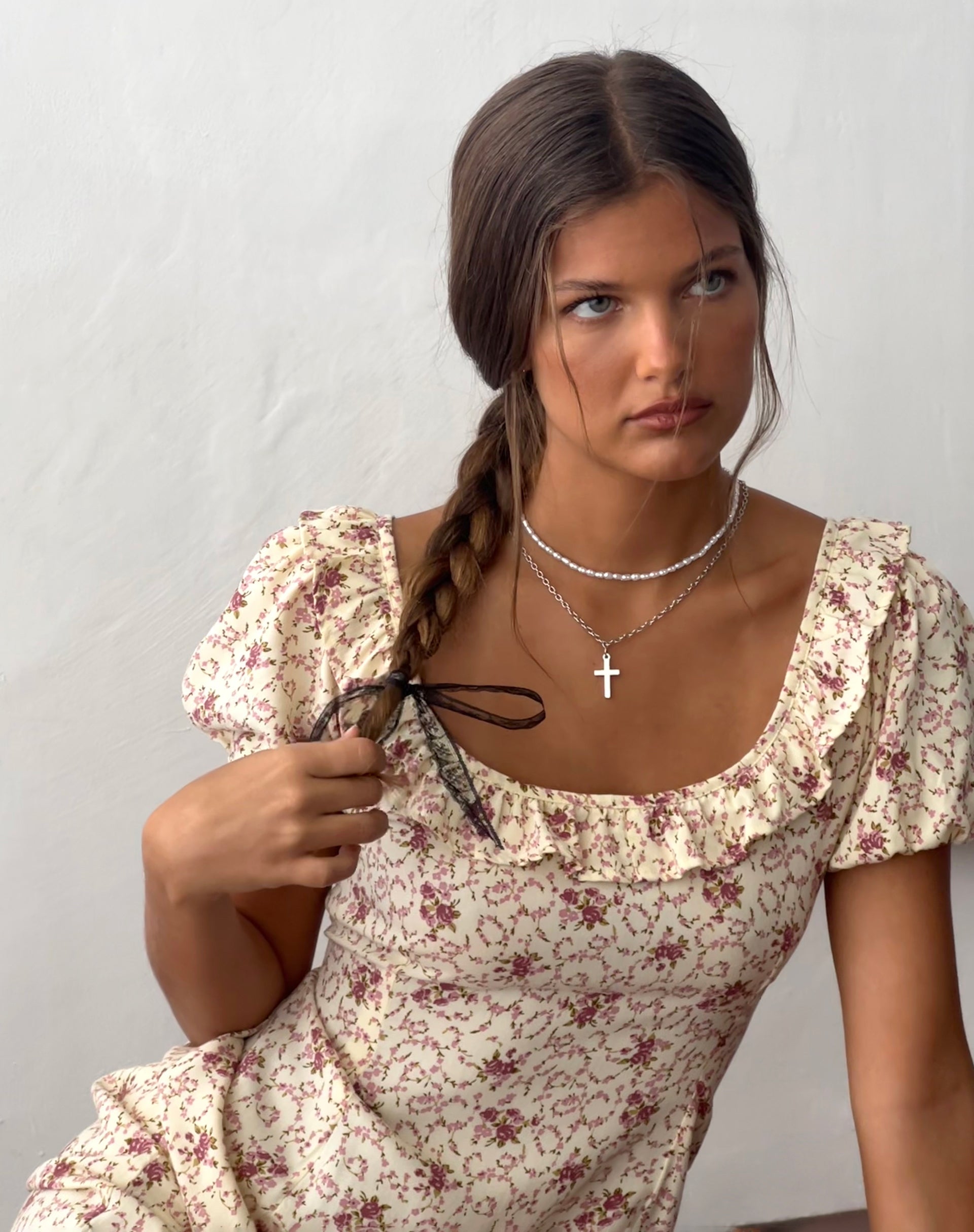 Afbeelding van Sasyana Mini Dress in Flower Chain Cream