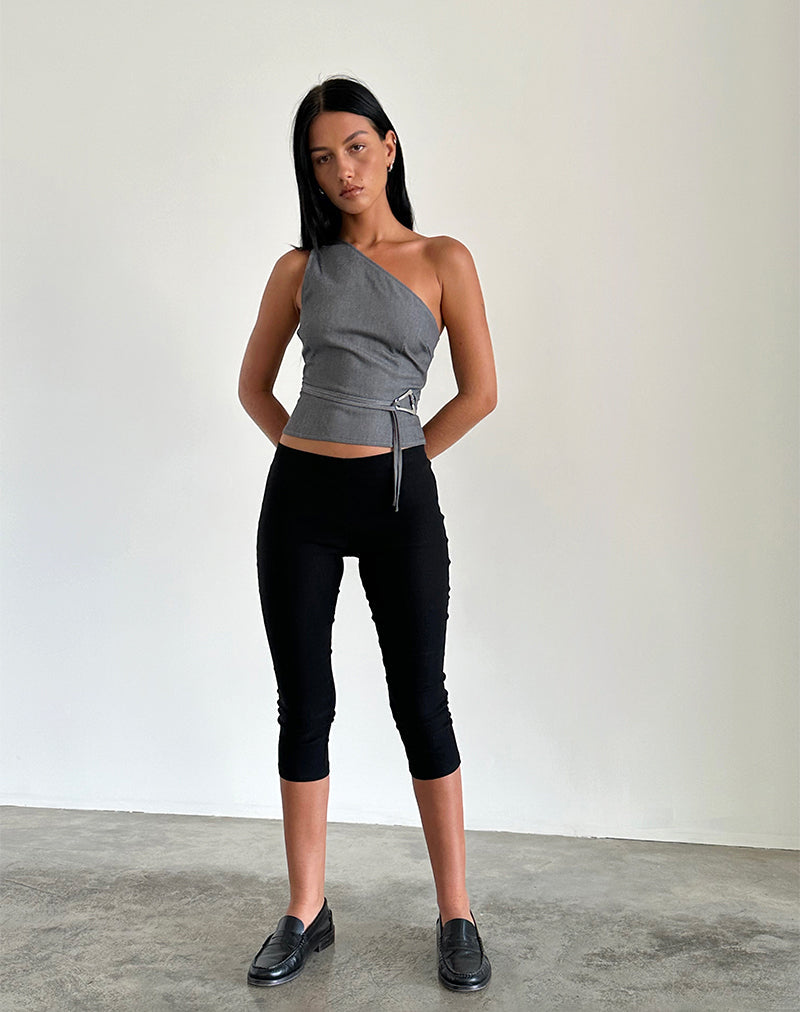 Afbeelding van Sayaka One Shoulder Top in Getailleerd Houtskool