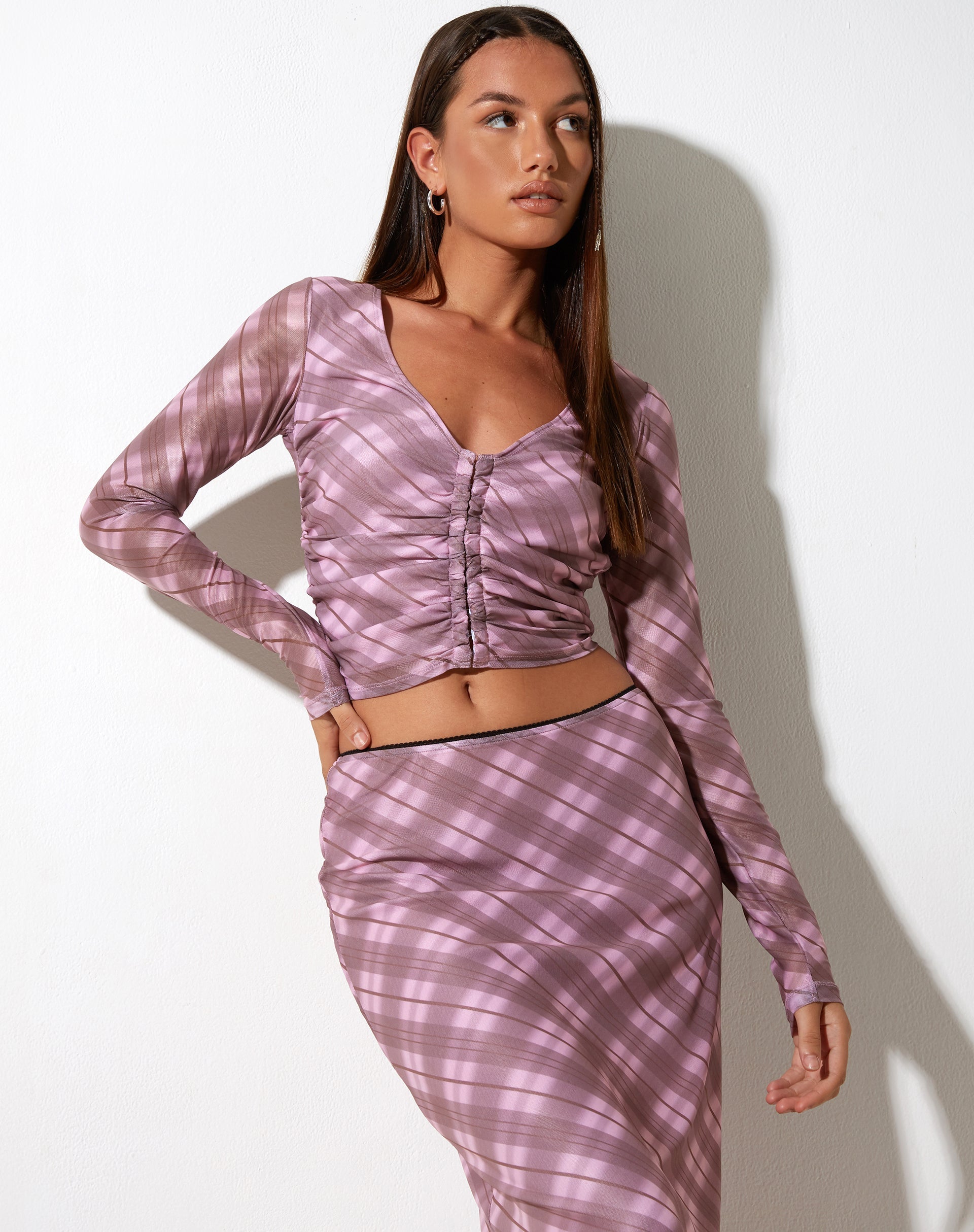 BEELD VAN Wesley Crop Top in roze vage ruit