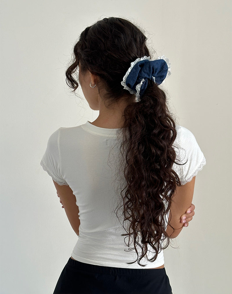 Scrunchie in denim chambray met kant