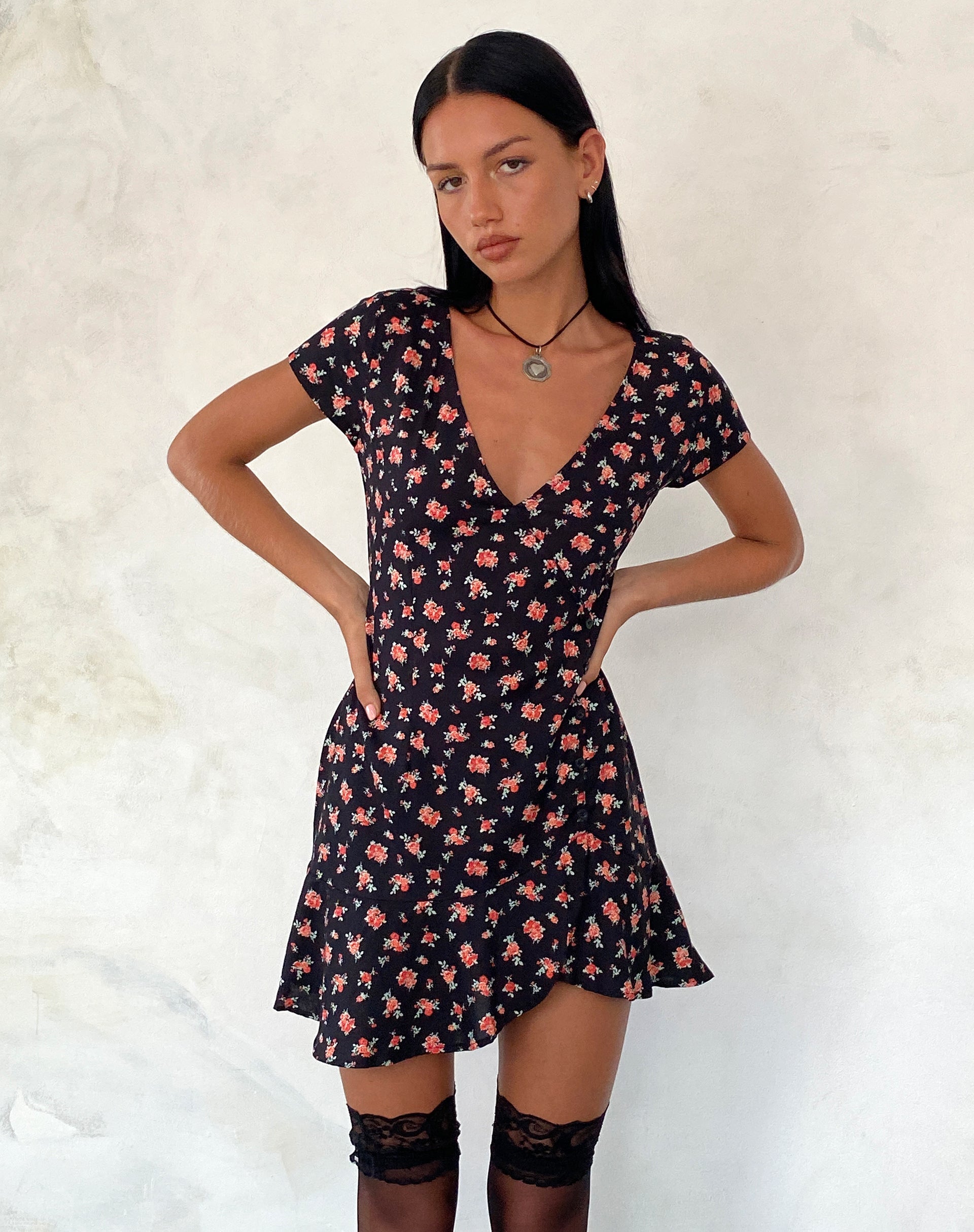 Afbeelding van Seleg Mini Dress in Flowing Rose Zwart