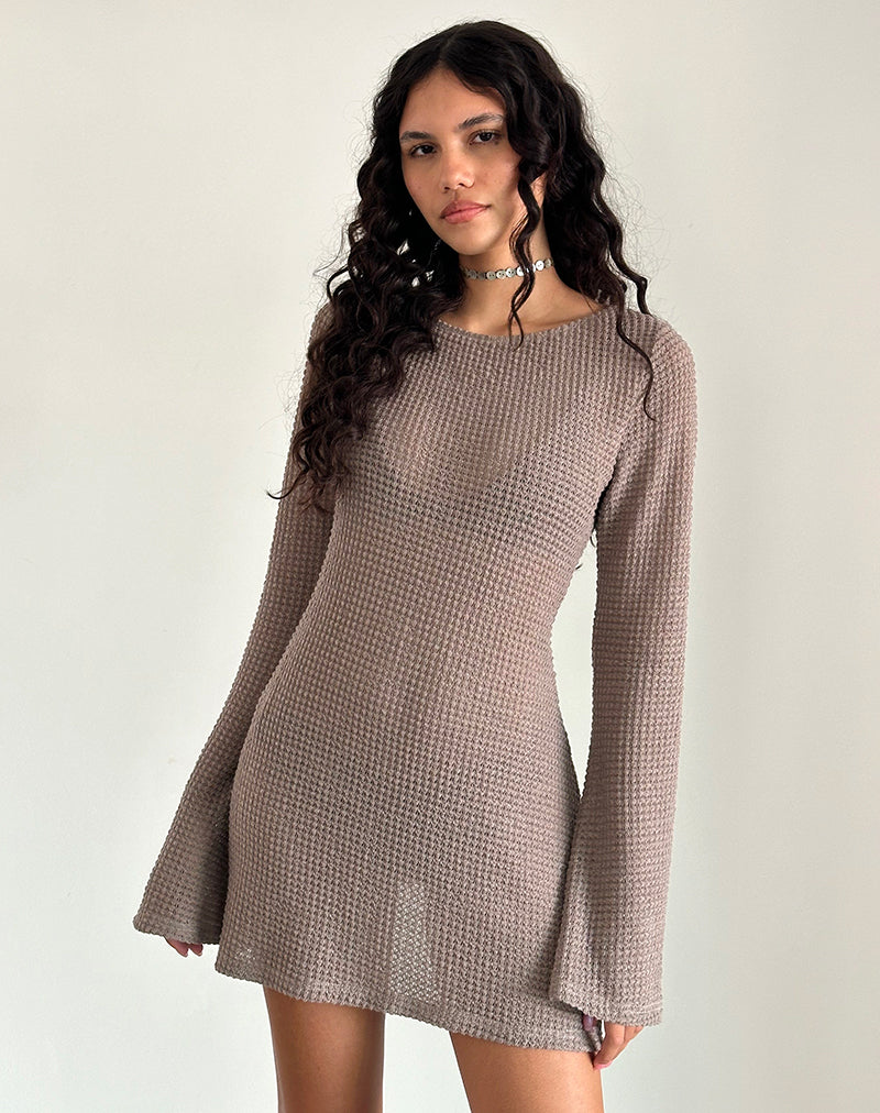 Afbeelding van Sevila Mini jurk met lange mouwen in licht taupe breisel