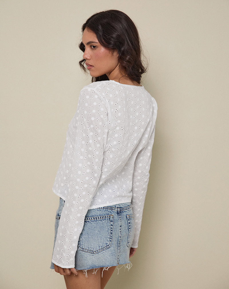 Image of Sewindu Stropdas Front Lange Mouw Top in Broderie Ivoor