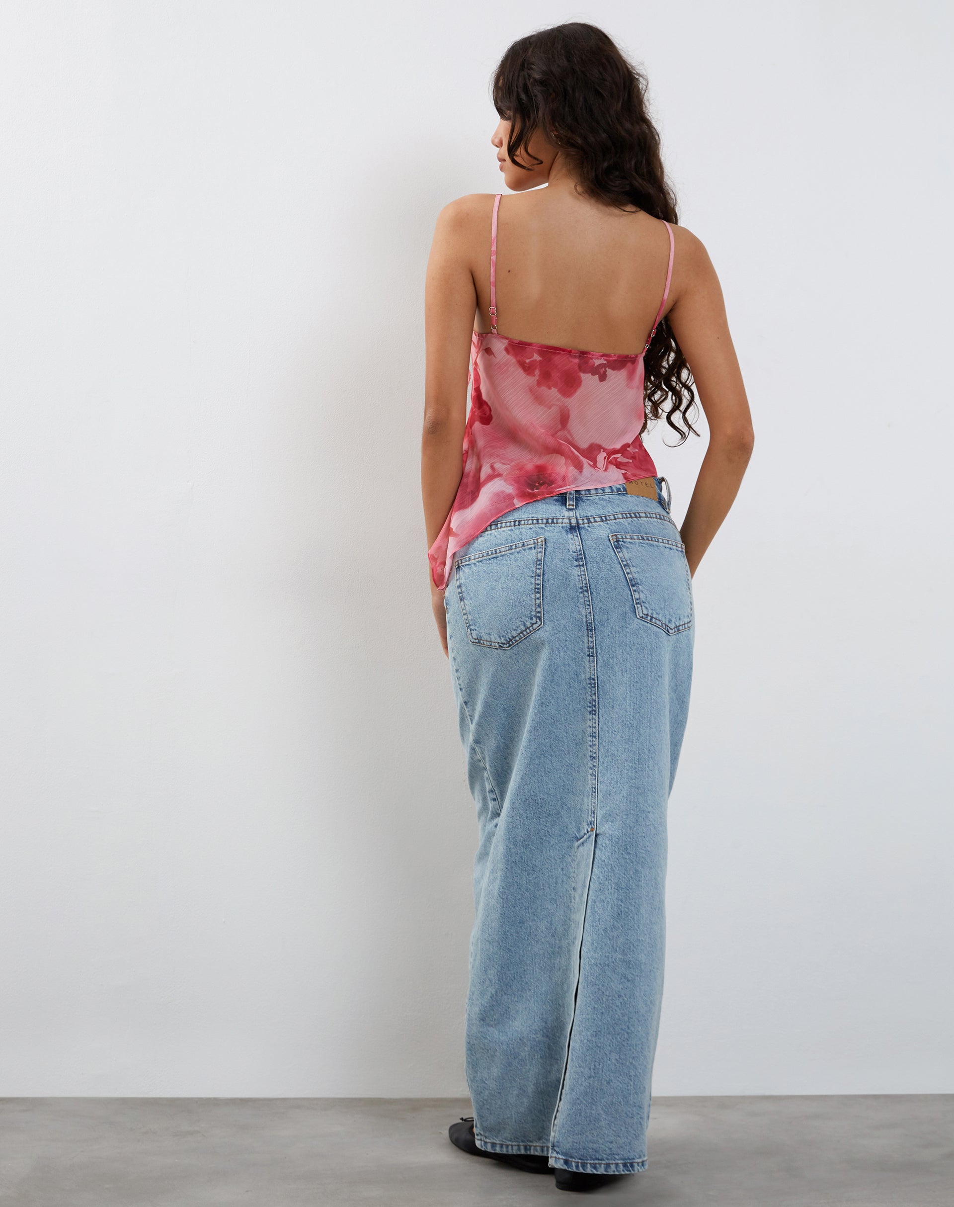 Afbeelding van Shahira Top in Aquarel Bloemig Roze