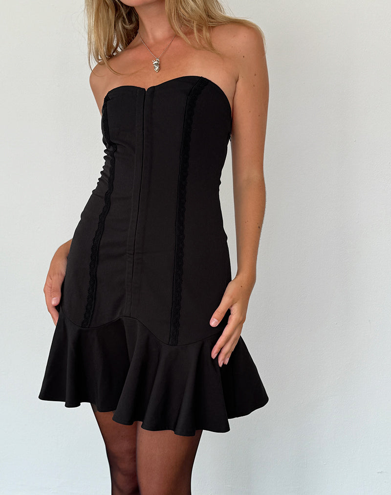 Snana Mini Dress in Getailleerd Zwart
