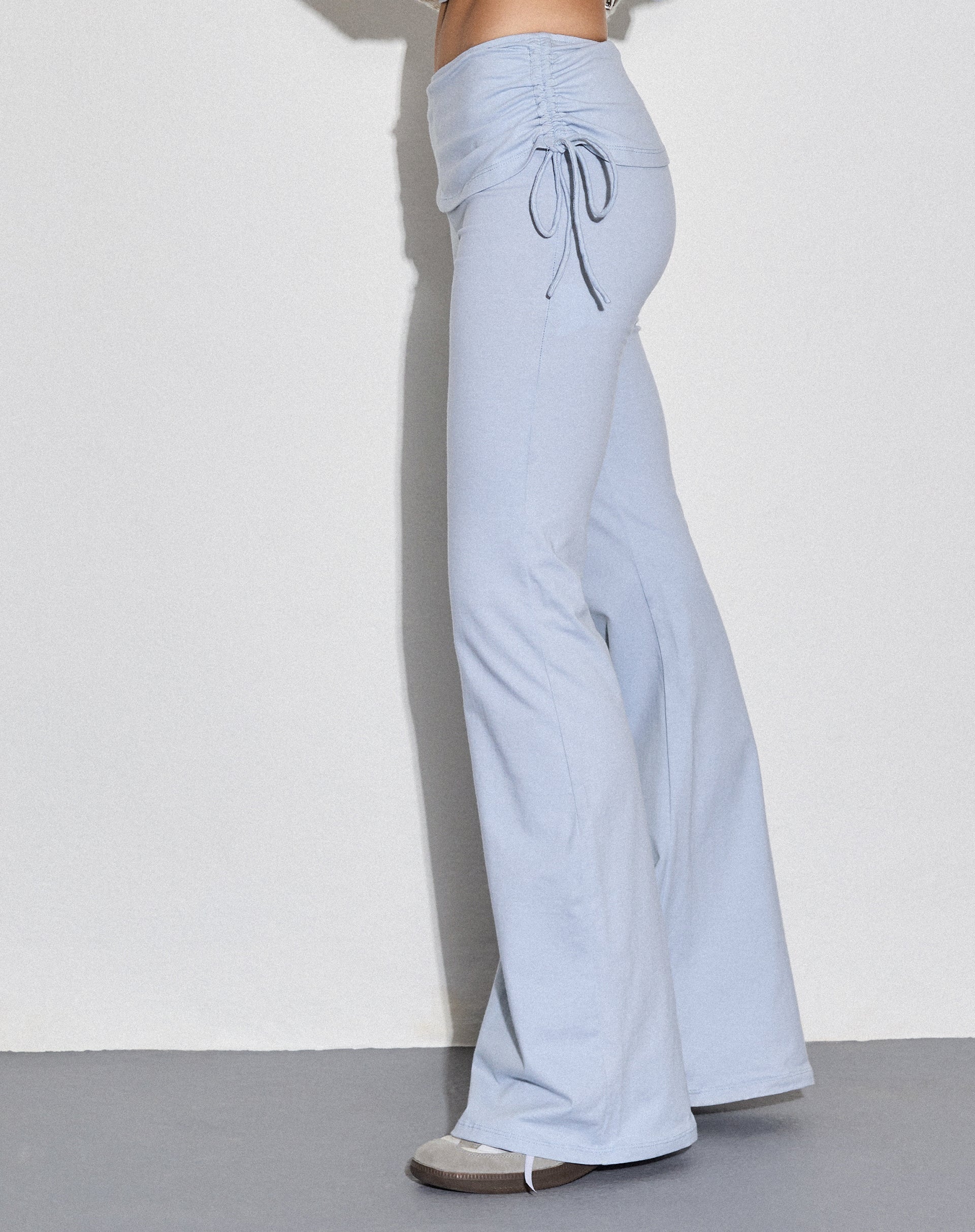 Afbeelding van Jacie Flare Broek met Overrok in Baby Blauw