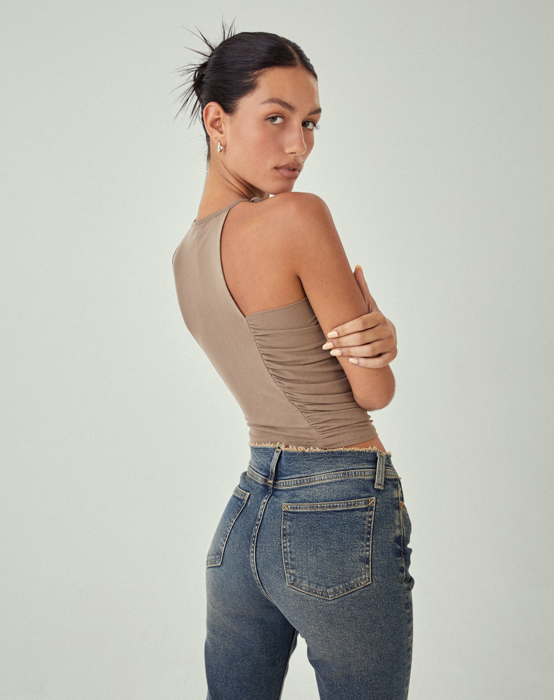 beeld van MOTEL X JACQUIE Sonja Crop Top in Oatmeal