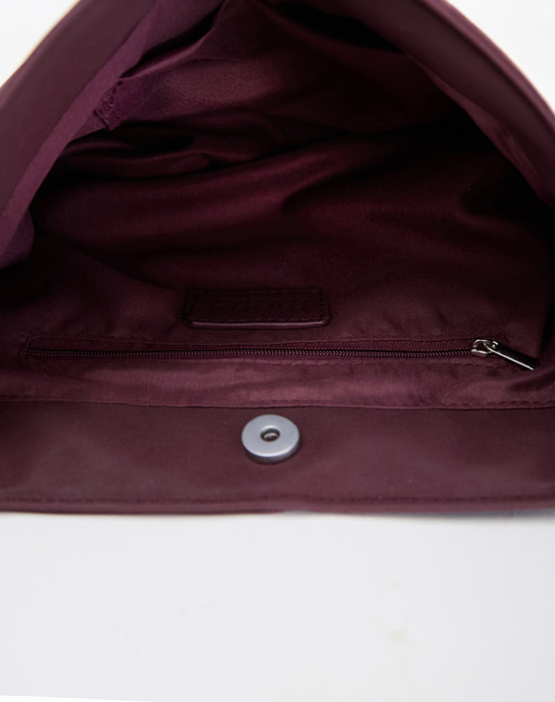 Afbeelding van Studded Slouch Bag in Bourgondië
