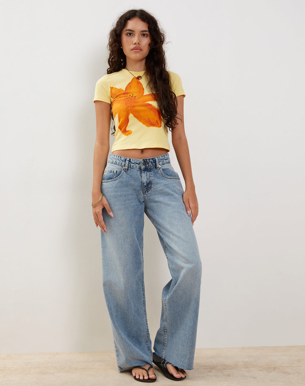 Tiona Baby Tee in Limonade met Zomerbloemenprint