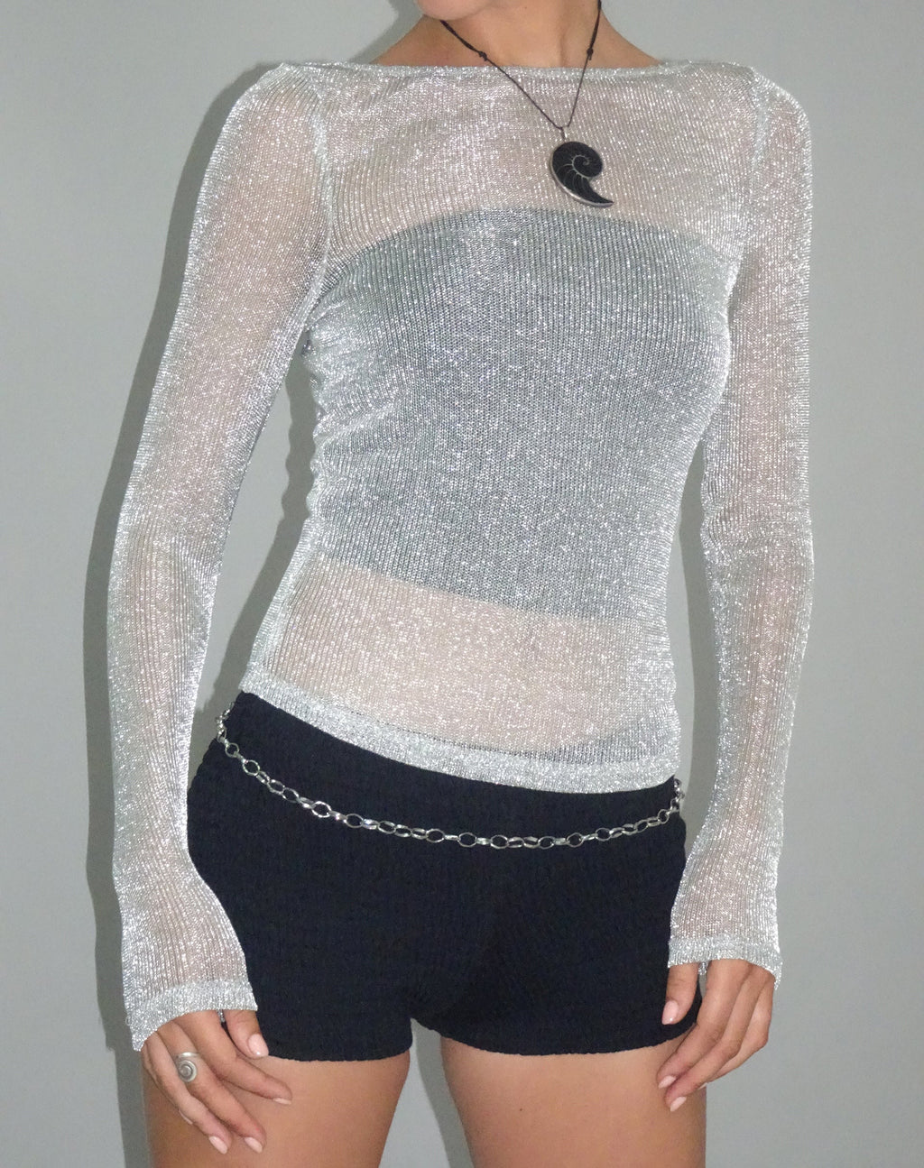 Suzette Lange Mouw Top in Zilver Ketting