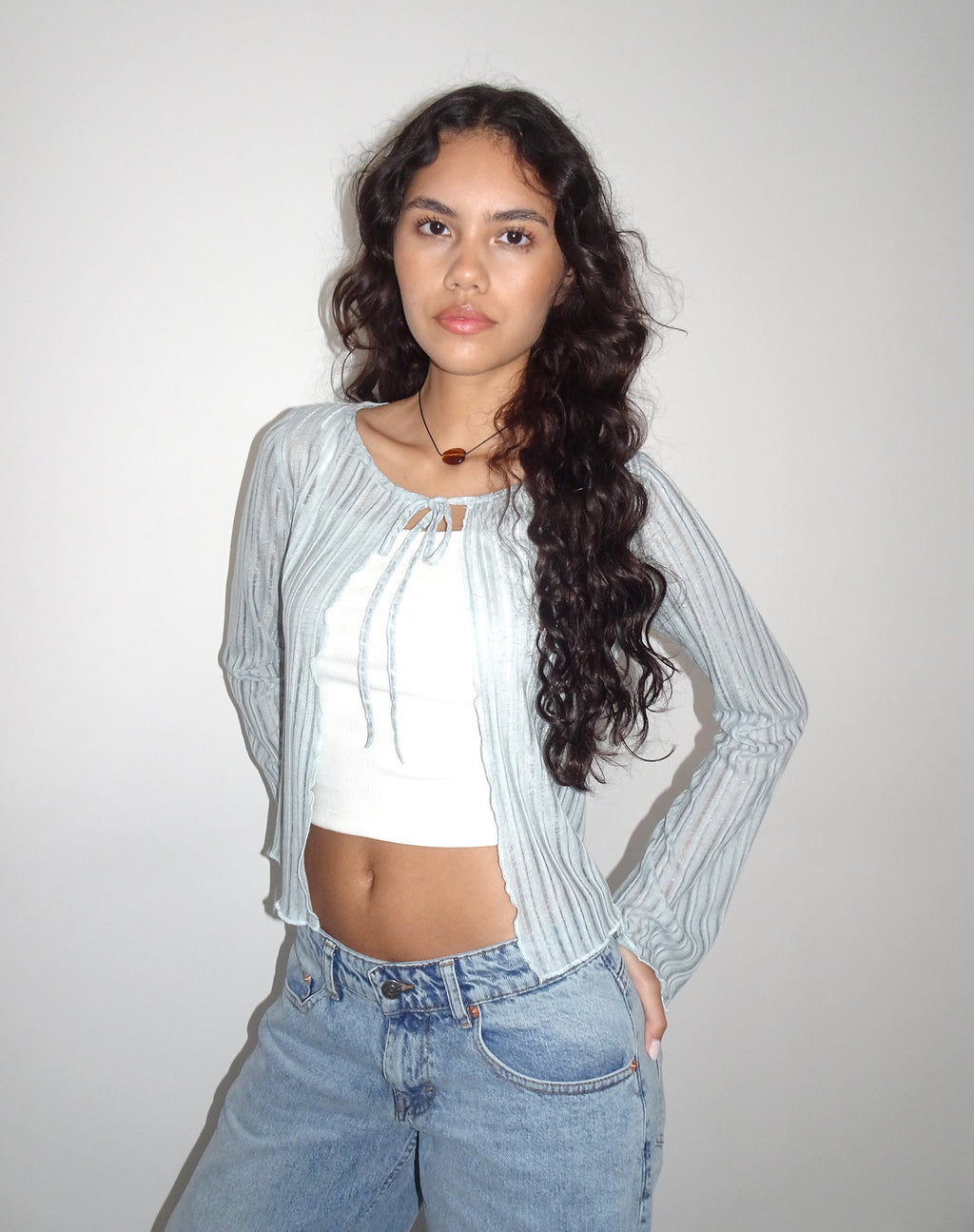 Tabitha vest met stropdas aan de voorkant in Powder Blue
