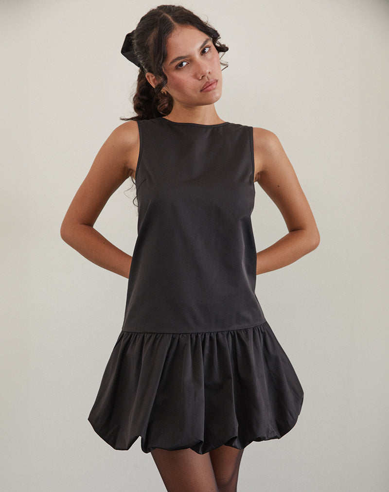 Afbeelding van Tamilo Bubble Hem Mini Dress in Zwart