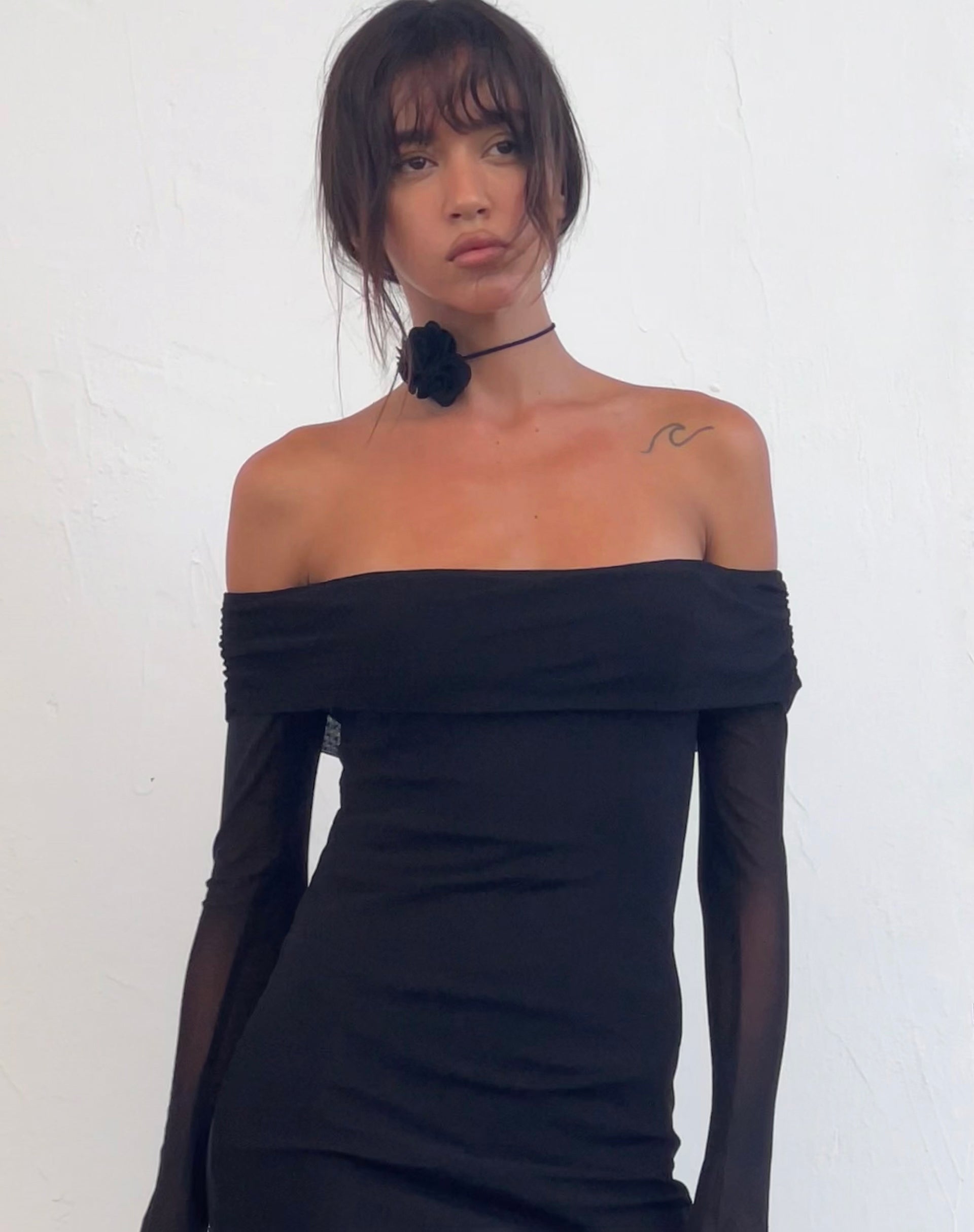Afbeelding van Terika Bardot Maxi Dress met lange mouwen in Mesh Zwart