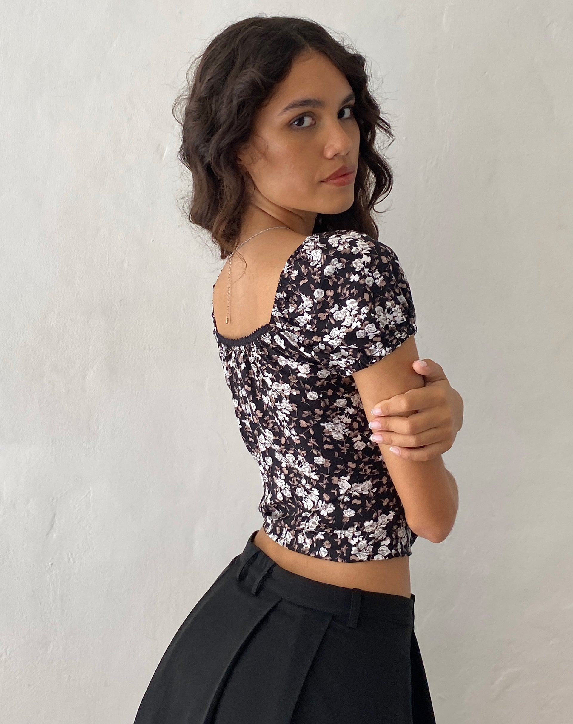 Afbeelding van Tezu Sweetheart Top in Donker Wilde Bloem