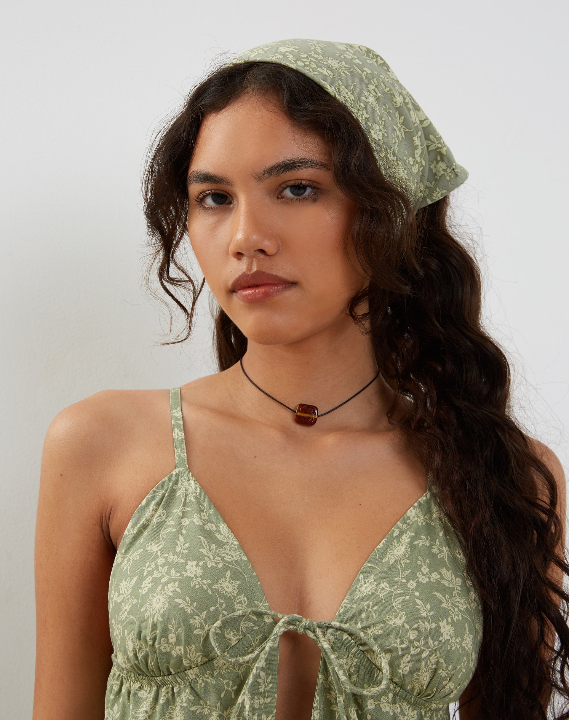 Afbeelding van Tezza Cami Top met Stropdas in Ditsy Bloemen Groen
