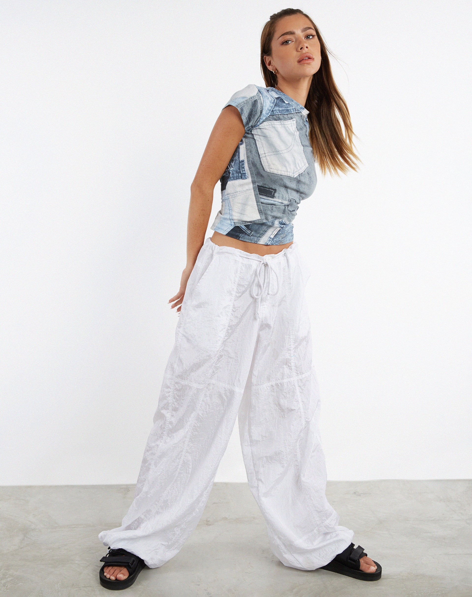 beeld van MOTEL X JACQUIE Tiona Top in Denim Pocket