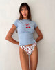 Afbeelding van Tiona T-shirt in Nantucketblauw met kersenprint