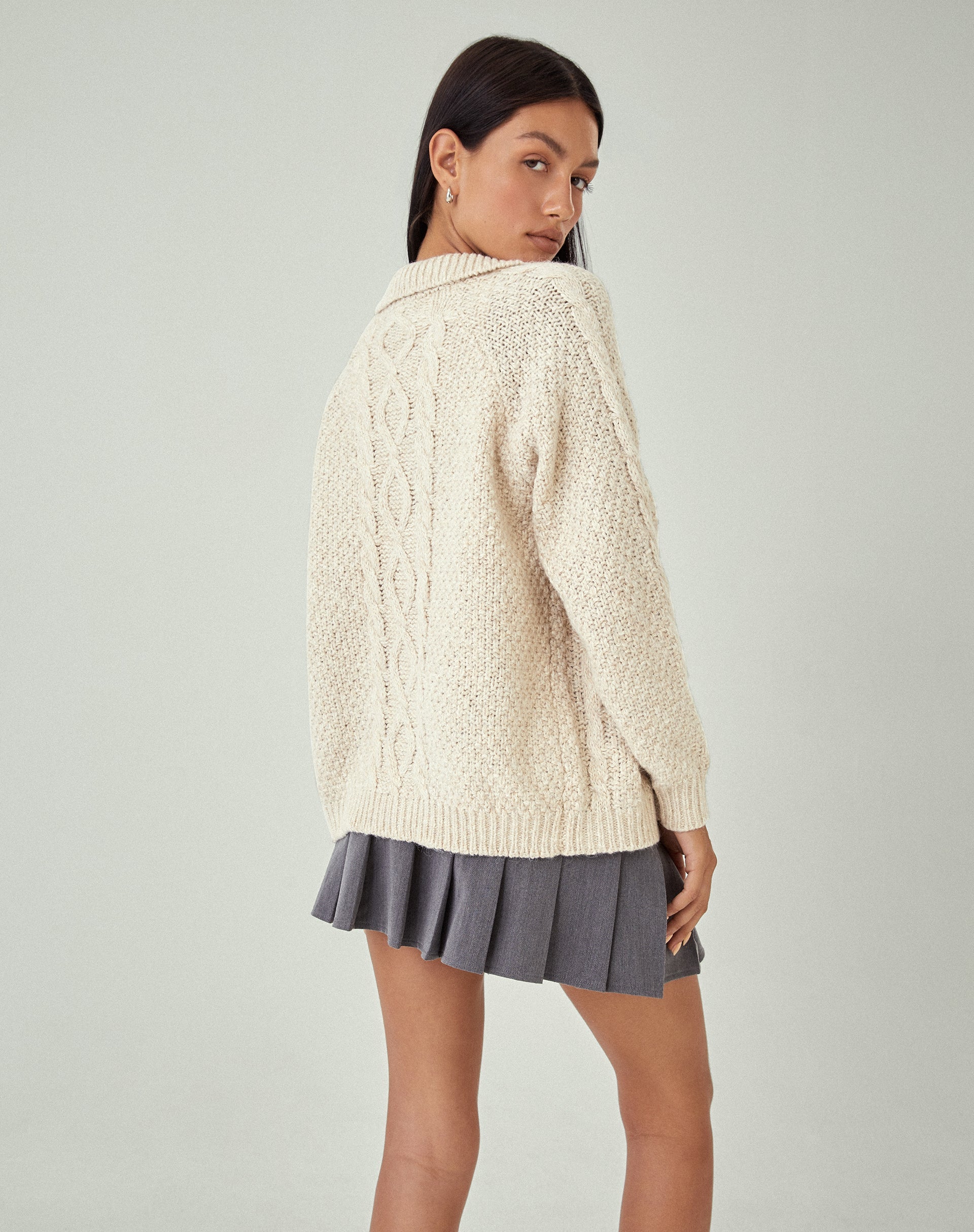 beeld van MOTEL X JACQUIE Triny Vest in Kabelbreisel Oatmeal